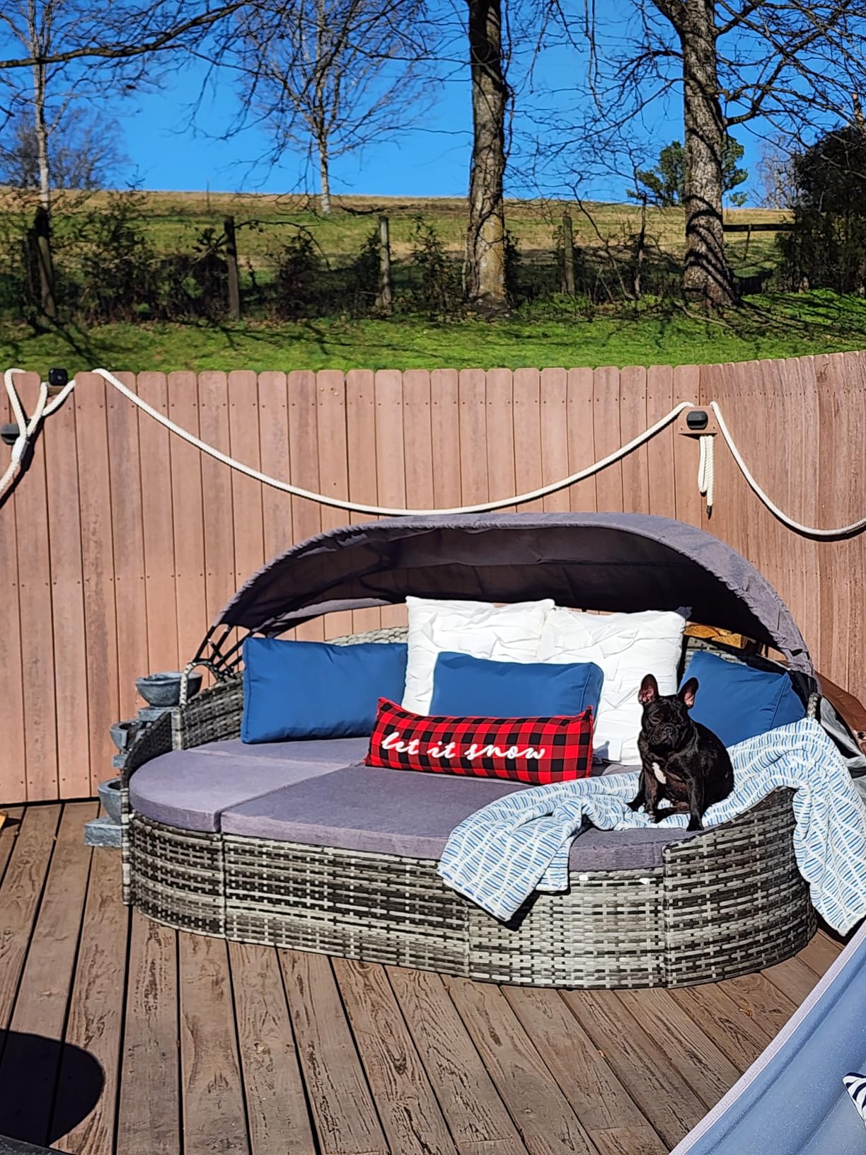 Outsunny 4-Piece Outdoor Rattan Furniture Set, Round Convertible Patio Daybed or Sunbed, Sectional Sofa with Canopy, Pillows, Cushions, Footrest, Table, PE Plastic Wicker, Gray customer photo 1