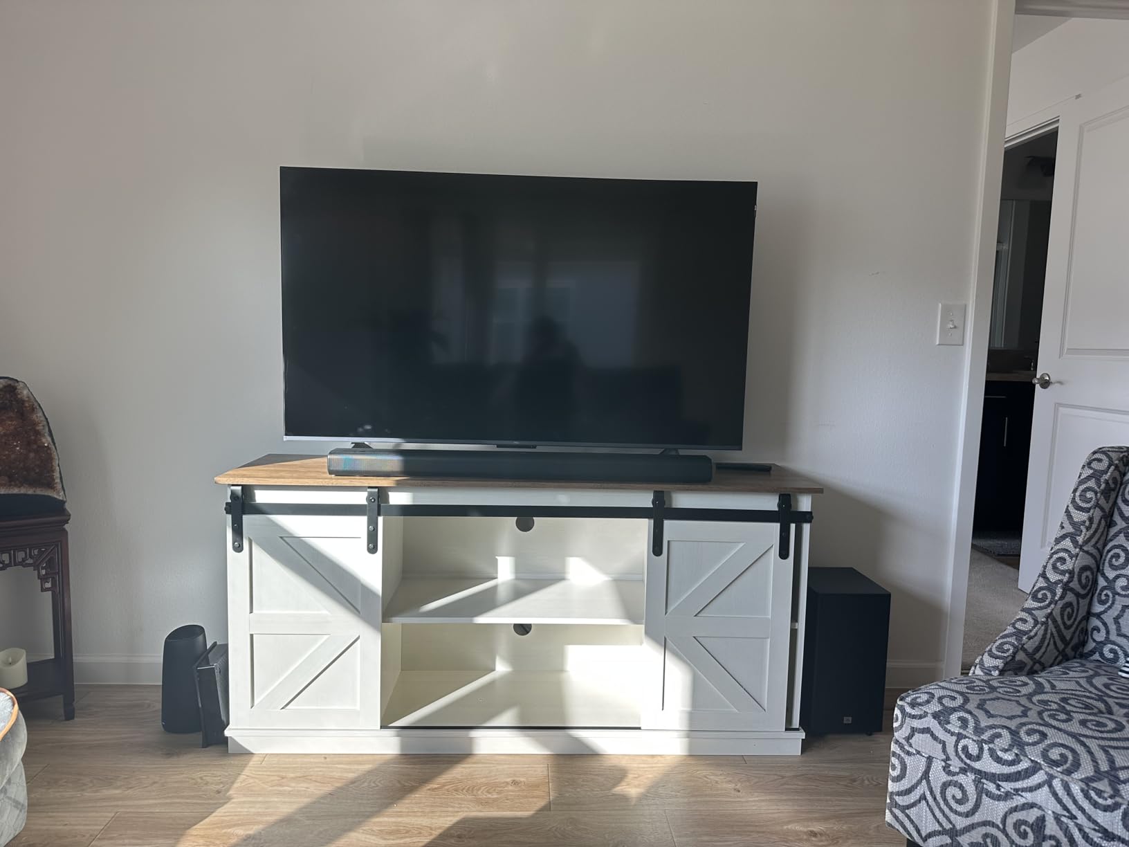 JUMMICO TV Stand for 65 Inch TV, Entertainment Center with Storage Cabinets and Sliding Barn Doors, Mid Century Modern Media TV Console Table for Living Room Bedroom (Bright White) customer photo 2