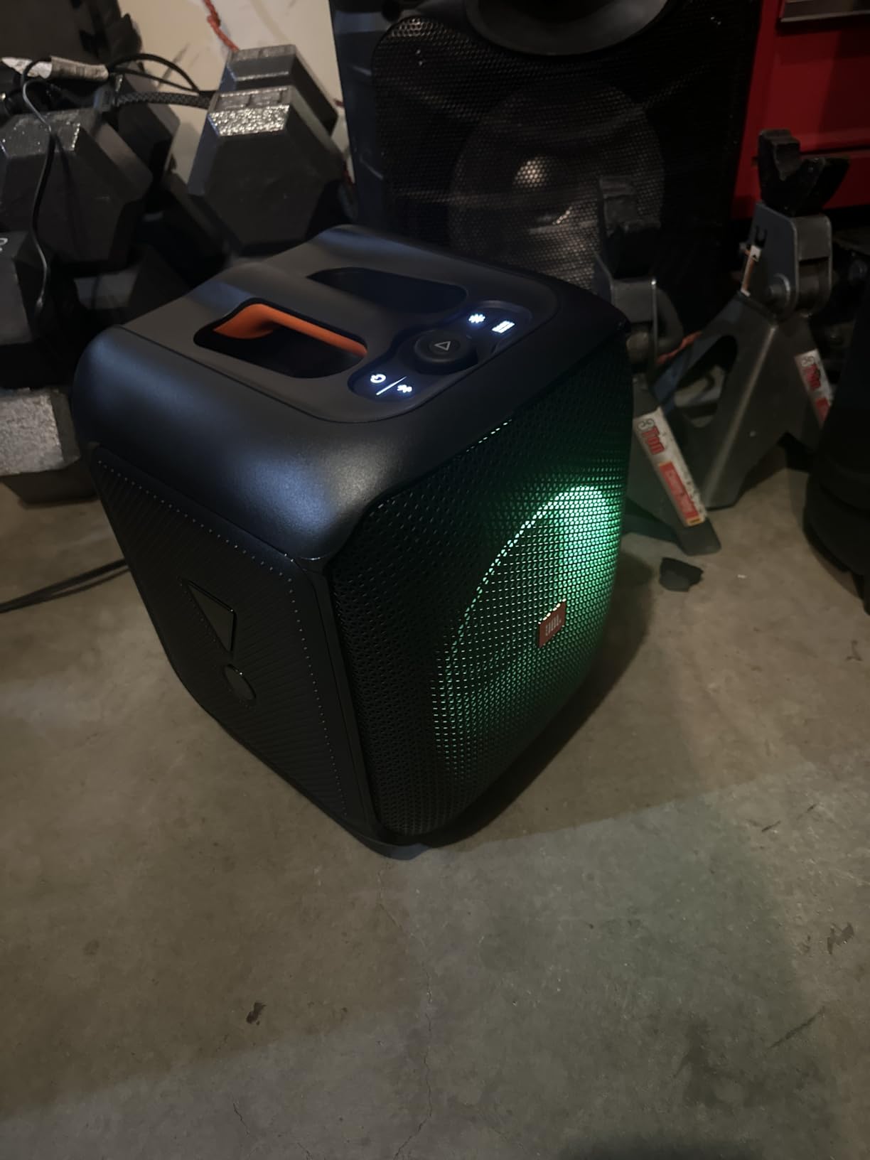 JBL Partybox Encore Essential: 100W Sound, Built-in Dynamic Light Show, and Splash Proof Design customer photo 1