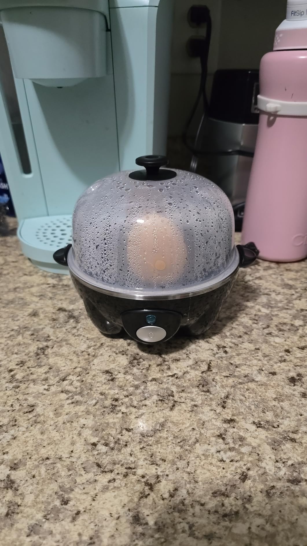 Elite Gourmet EGC-007B# Rapid Egg Cooker, 7 Easy-To-Peel, Hard, Medium, Soft Boiled Eggs, Poacher, Omelet Maker, Auto Shut-Off, Alarm, 16-Recipe Booklet, Black customer photo 1