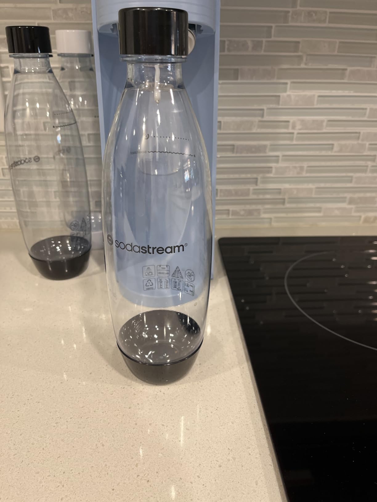 SodaStream Terra Sparkling Water Maker White with CO2, DWS Bottle and Bubly Drop customer photo 2