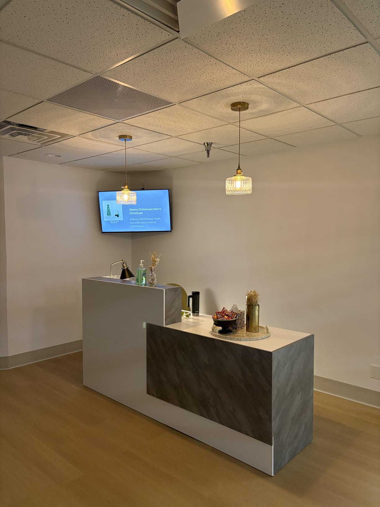 Industrial Pendant Lighting, Modern Clear Glass Shade Farmhouse Adjustable Hanging Light Fixtures for Kitchen Island Living Room Bedroom Hallway, 3-Pack customer photo 1