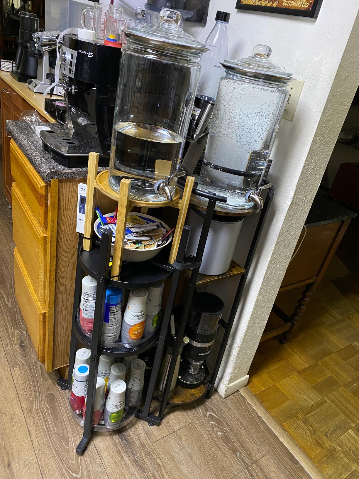 2 Gallon Beverage Dispenser with Stainless Steel Spigot + Marker & Chalkboard 100% Leakproof Glass Drink Dispenser for Parties with Spout, Airtight Beverage Serveware for Water Juice Laundry customer photo 2