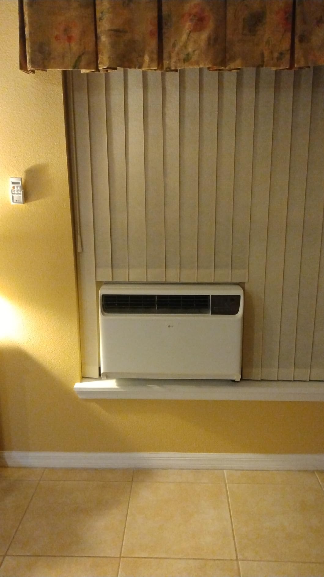 LG 23,500 BTU Dual Inverter Smart Window Air Conditioner, 230V, Air Conditioner Cools Rooms up to 1,440 Sq. Ft., Ultra Quiet Operation, with LG ThinQ, Amazon Alexa & Hey Google, White customer photo 2