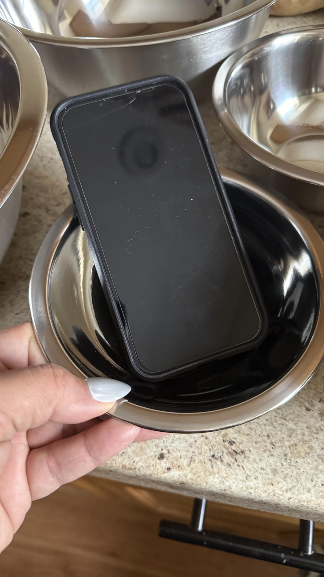 JoyJolt Stainless Steel Mixing Bowl Set - 6 Piece Nesting Bowls, 5qt to 0.5qt, Ideal for Kitchen, Cooking, Baking and Storage customer photo 2