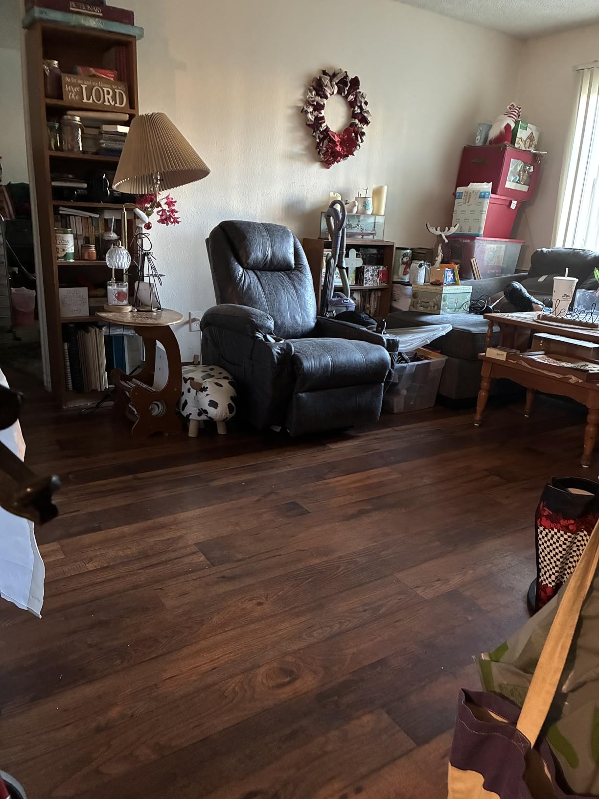 Flamaker Power Lift Recliner Chair Electric Lift Recliner for Elderly Power Lift Recliner Chair with Cup Holders Side Pockets for Living Room (Leathaire, Light Black) customer photo 1