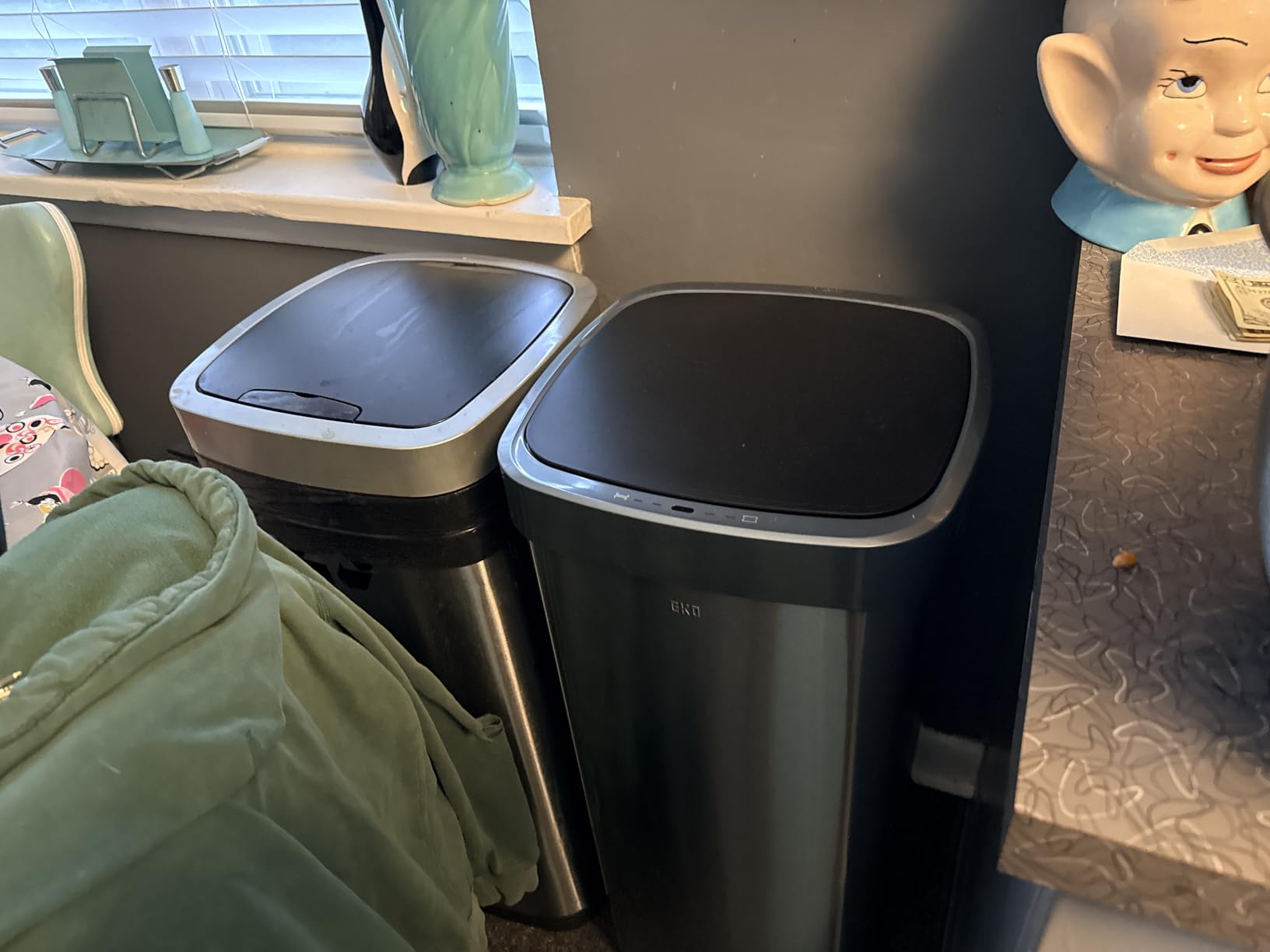 EKO Deluxe Mirage-T 50 Liter / 13.2 Gallon Touchless Rectangular Motion Sensor Trash Can, Matte Stainless Steel Finish customer photo 1