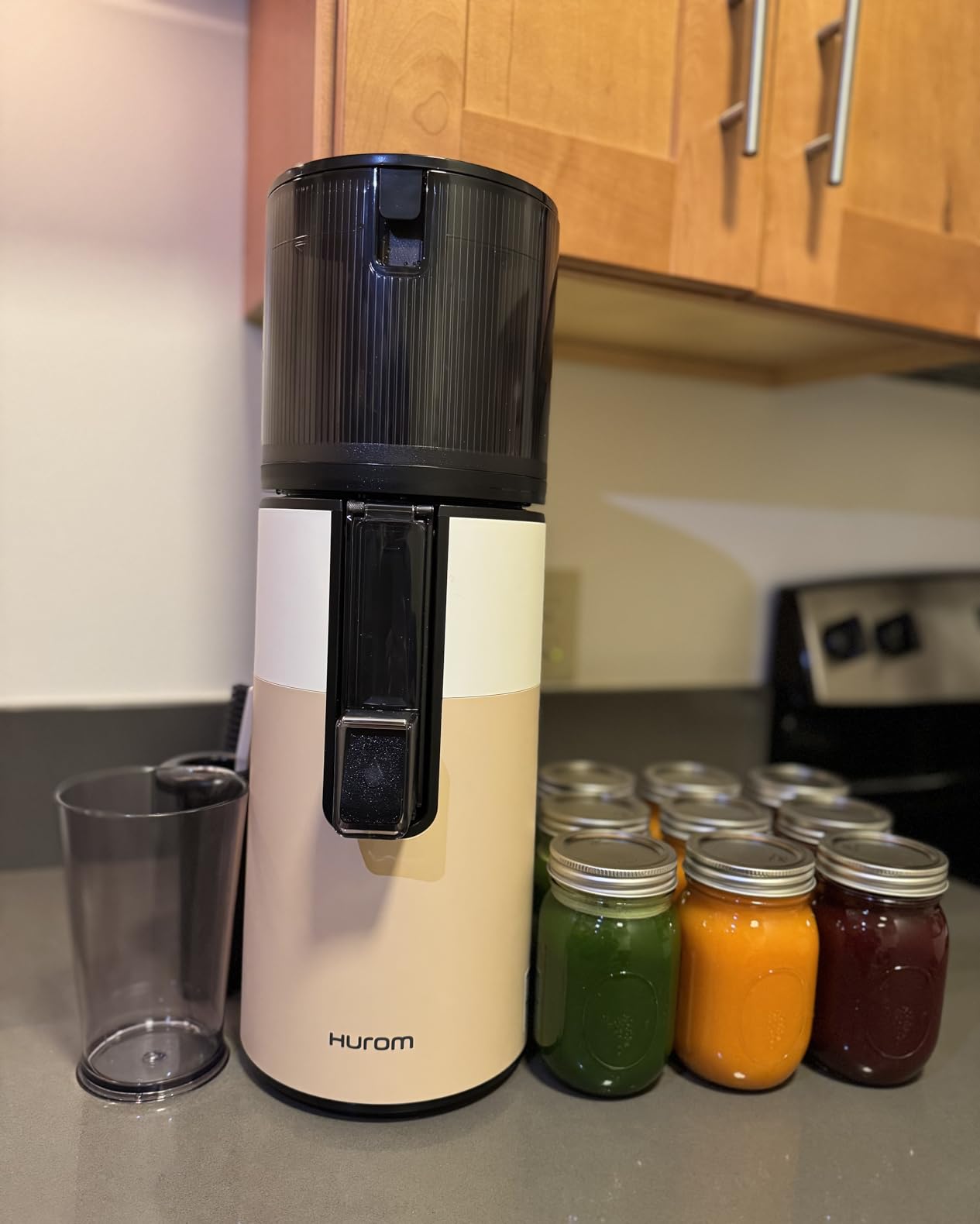 Hurom H400 Cold Press Juicer Machine, Award Winning Masticating Slow Juicer, Matte Black customer photo 1