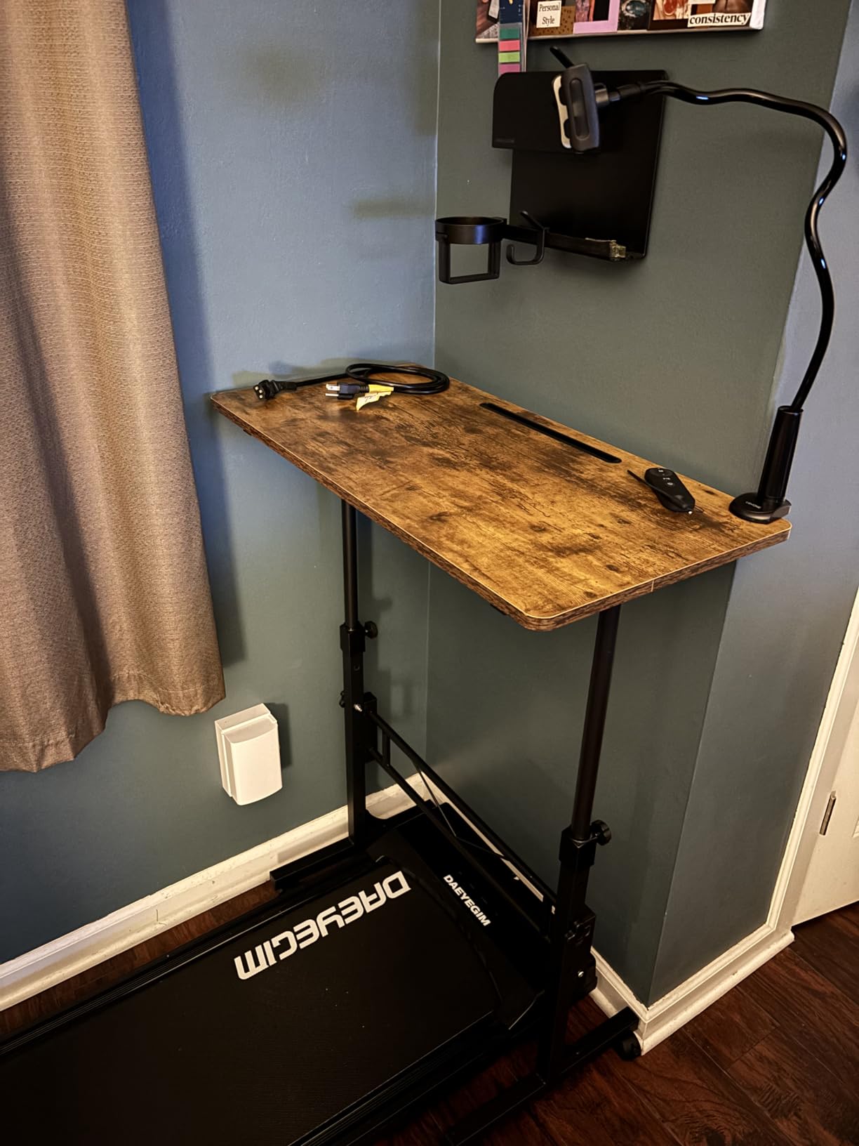 KLSMYHOKI Standing Desk Adjustable Height, Mobile Stand Up Desk with Wheels Small Computer Desk Rolling Desk, Portable Laptop Desk White Standing Table Home Office Desks 16