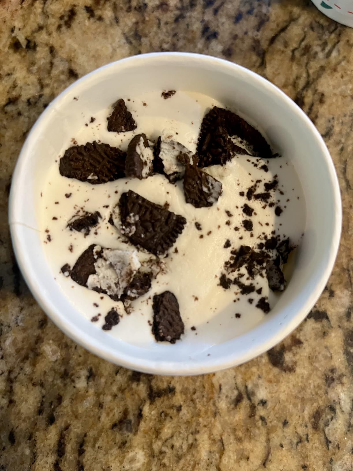 Cuisinart Soft Serve Ice Cream Machine- Mix It In Ice Cream Maker for Frozen Yogurt, Sorbet, Gelato, Drinks 1.5 Quart, White, ICE-48 customer photo 2