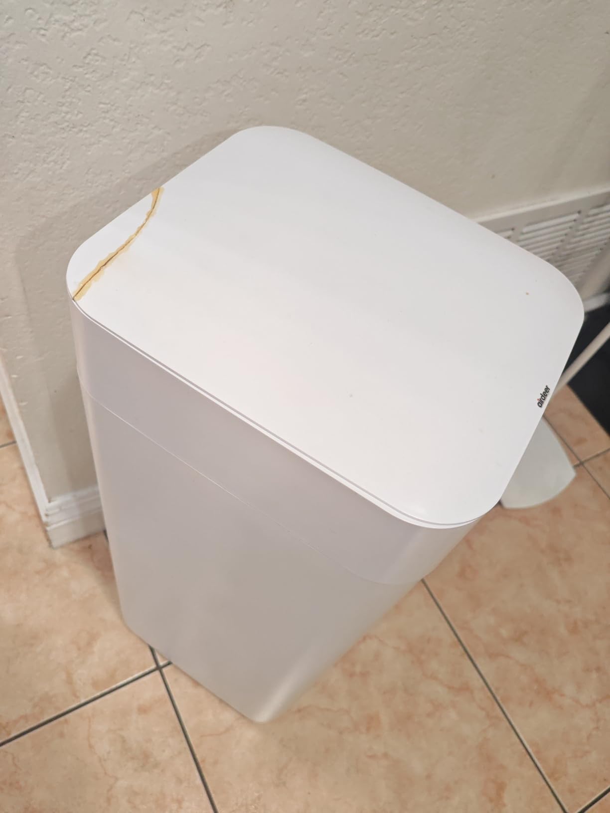 Airdeer Automatic Trash Can, 4 Gallon Self Sealing and Self-Changing Smart Trash Can, Motion Sensor, Touchless Garbage can with lid for Kitchen Bathroom Office, 6 Refill Rings(A1, Golden line) customer photo 1