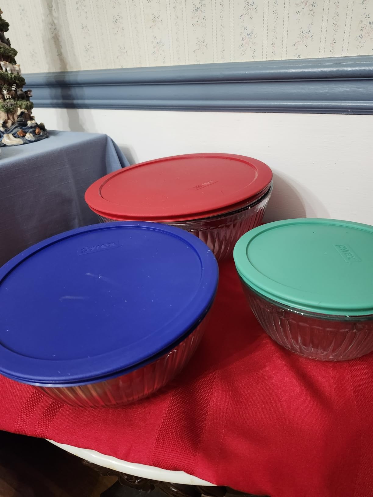Pyrex Sculpted (3-Pack) Glass Mixing Bowls Set With Plastic Lids For Prepping, Baking and Cooking customer photo 2