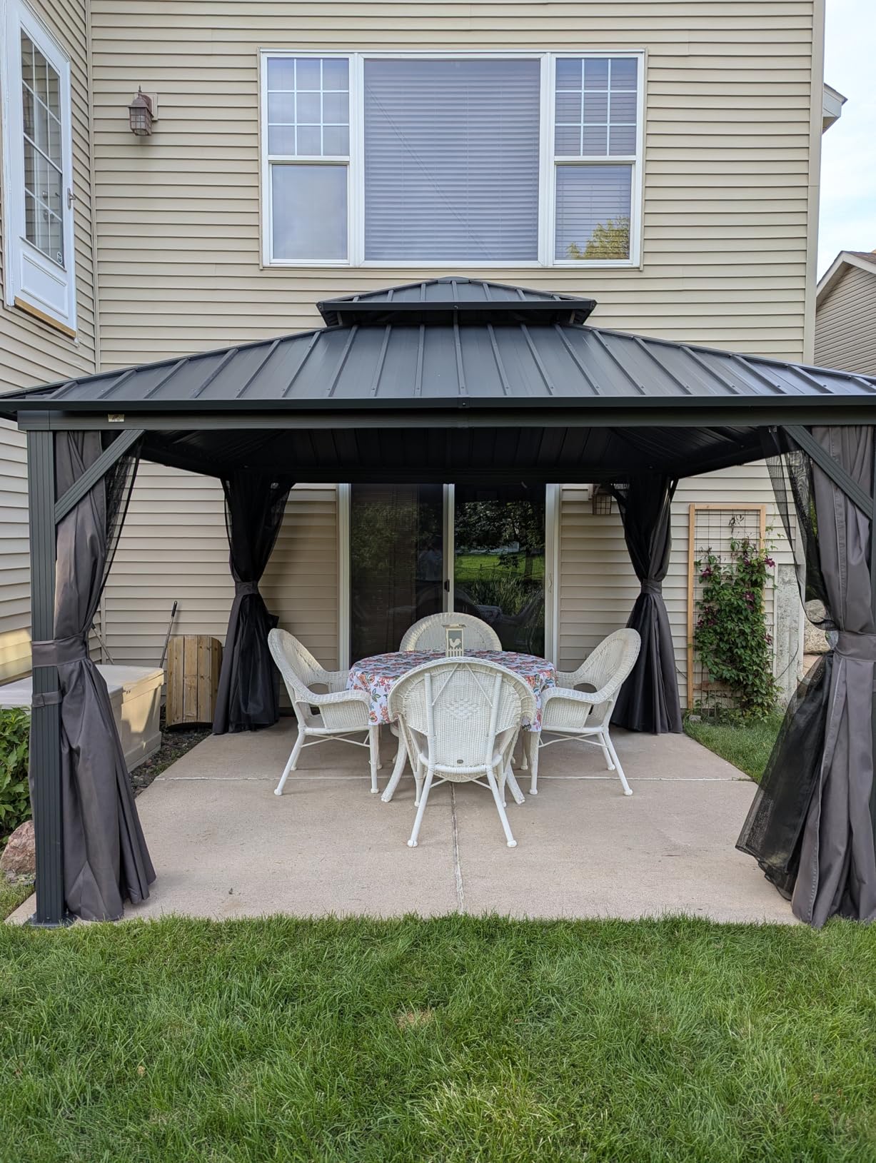 PURPLE LEAF 6' X 8' Hardtop Grill Gazebo for Patio Permanent Aluminum Barbeque Shelter Canopy with Ceiling Hook and Shelves Double Tiered Grey Outdoor BBQ Gazebo customer photo 2
