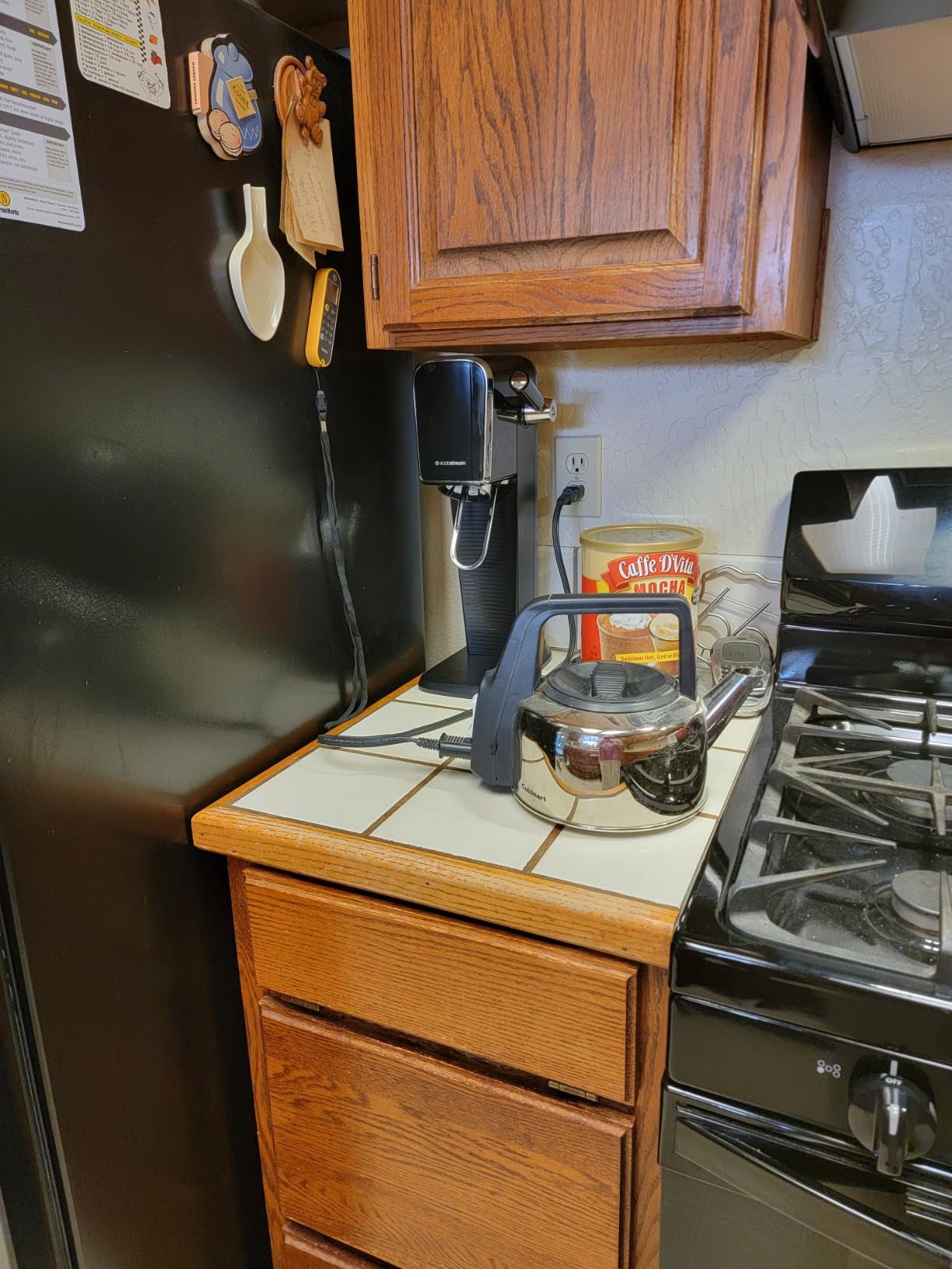 ART Sparkling Water Maker | STARTER KIT | CQC CO2 system | Includes 1x CO2 Cylinder, 1x32 & 1x16 Fl Oz Dishwasher Safe Bottles | Combine with Pepsi Flavors | White customer photo 2