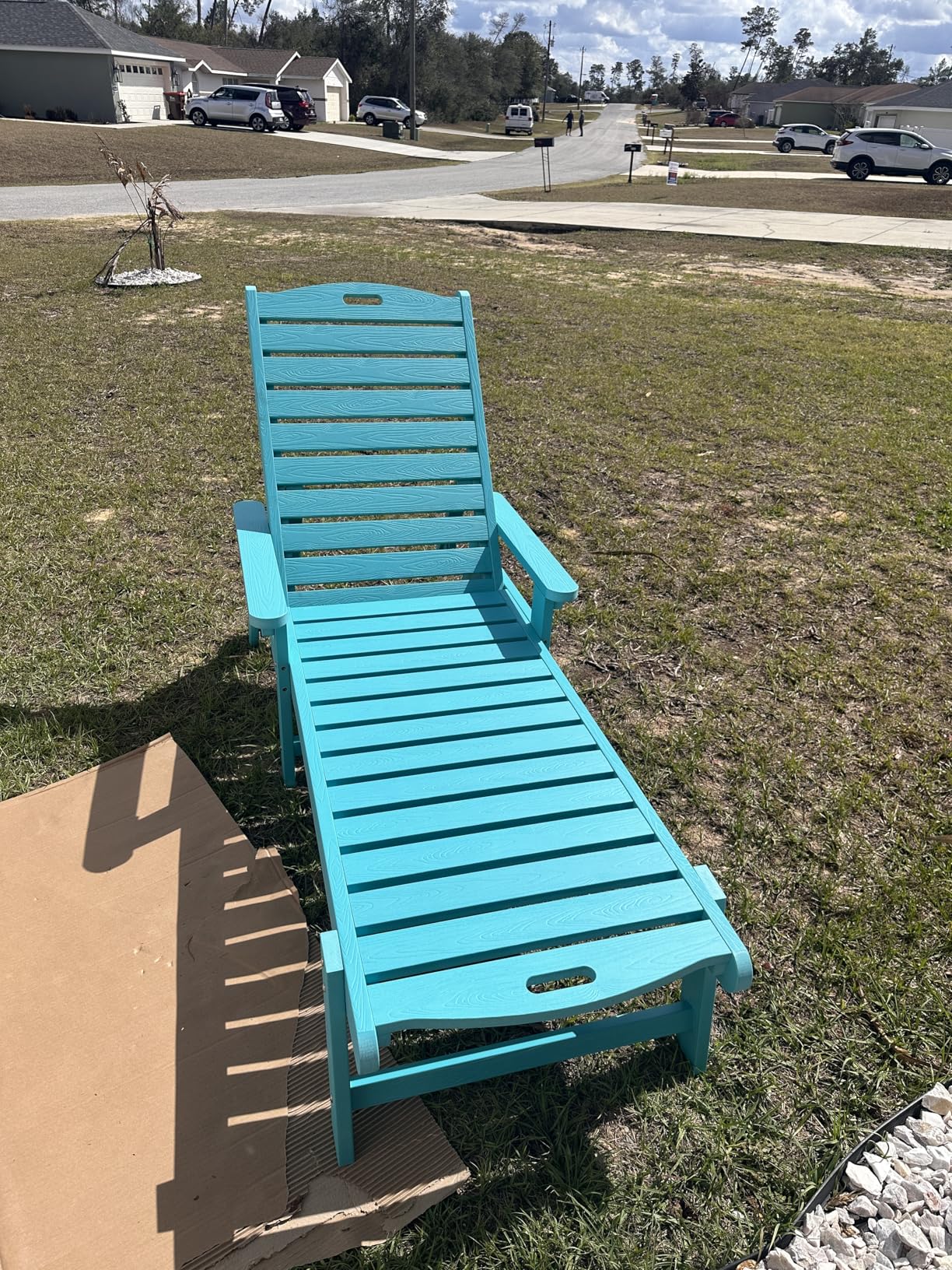LUE BONA Outdoor Chaise Lounge Chairs Set of 2, HDPS Chaise Lounger, 5 Positions Adjustable Lounge Chairs, Pool Lounge Chair with Wheels for Poolside, Patio, Restaurant, 3 Year Warranty, Teak Color customer photo 2
