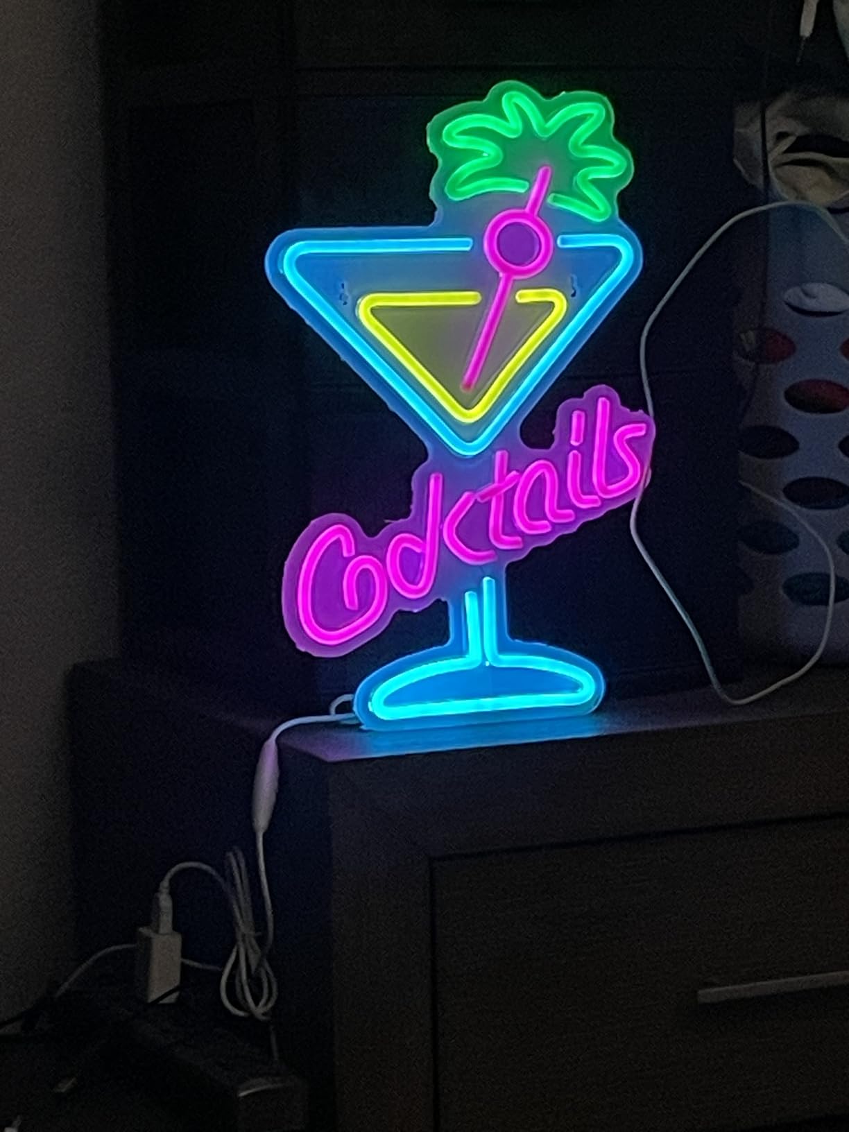 Cocktails Neon Sign Cocktail Glass LED Neon Signs Art Wall Lights for Beer Bar Decor Dimmable USB Powered Martini LED Neon Light for Party, Cocktails Bar, Pub, Night Club, Man Cave Decoration customer photo 2