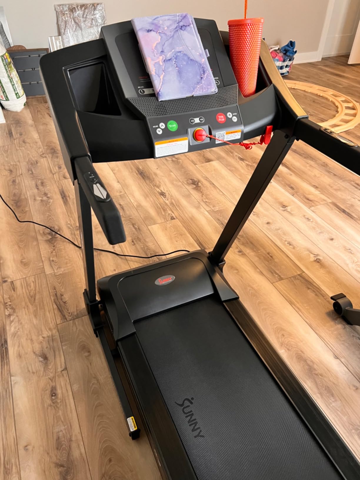 Sunny Health & Fitness Premium Smart Treadmill with Auto Incline, Dedicated Speed Buttons, Digital Performance Display customer photo 1