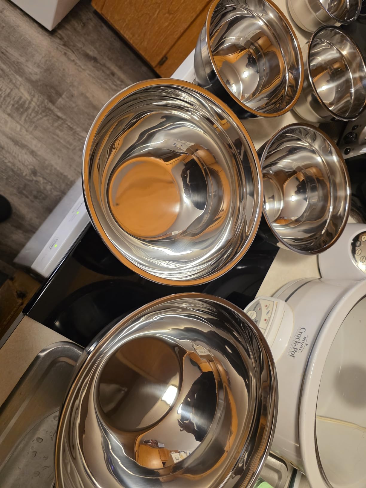 Umite Chef Mixing Bowls with Airtight Lids, 26Pcs Stainless Steel Bowls Set, 3 Grater Attachments & Black Non-Slip Bottoms Size 7, 4, 2.5, 2.0,1.5, 1QT, Great for Mixing & Serving customer photo 1