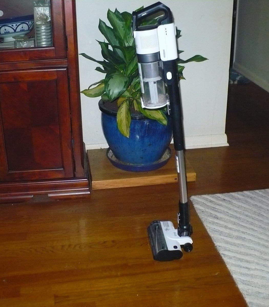 LEVOIT Cordless Vacuum Cleaner, Stick Vac with Tangle-Resistant Design, Up to 50 Minutes, Powerful Suction, Rechargeable, Lightweight, and Versatile for Carpet, Hard Floor, Pet Hair customer photo 2