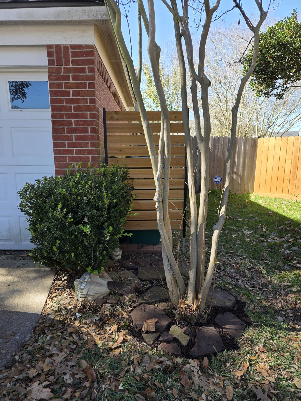 5ft H x 3.2ft W No Dig Enclo Concord Cedar Wood Privacy Screen, Great to Hide Trash Cans, Decorative Patio Privacy Screen, Outdoor Privacy Fence Panel customer photo 1
