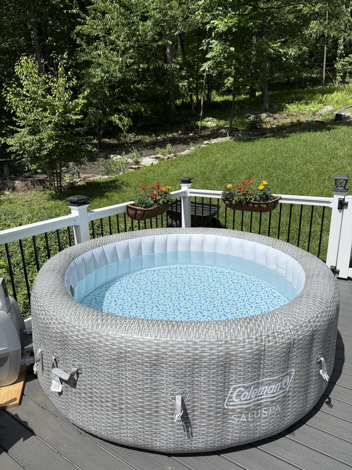 Bestway Sicily AirJet Large Round 5 to 7 Person Inflatable Hot Tub Portable Outdoor Spa with 180 AirJets and EnergySense Cover, Grey customer photo 2