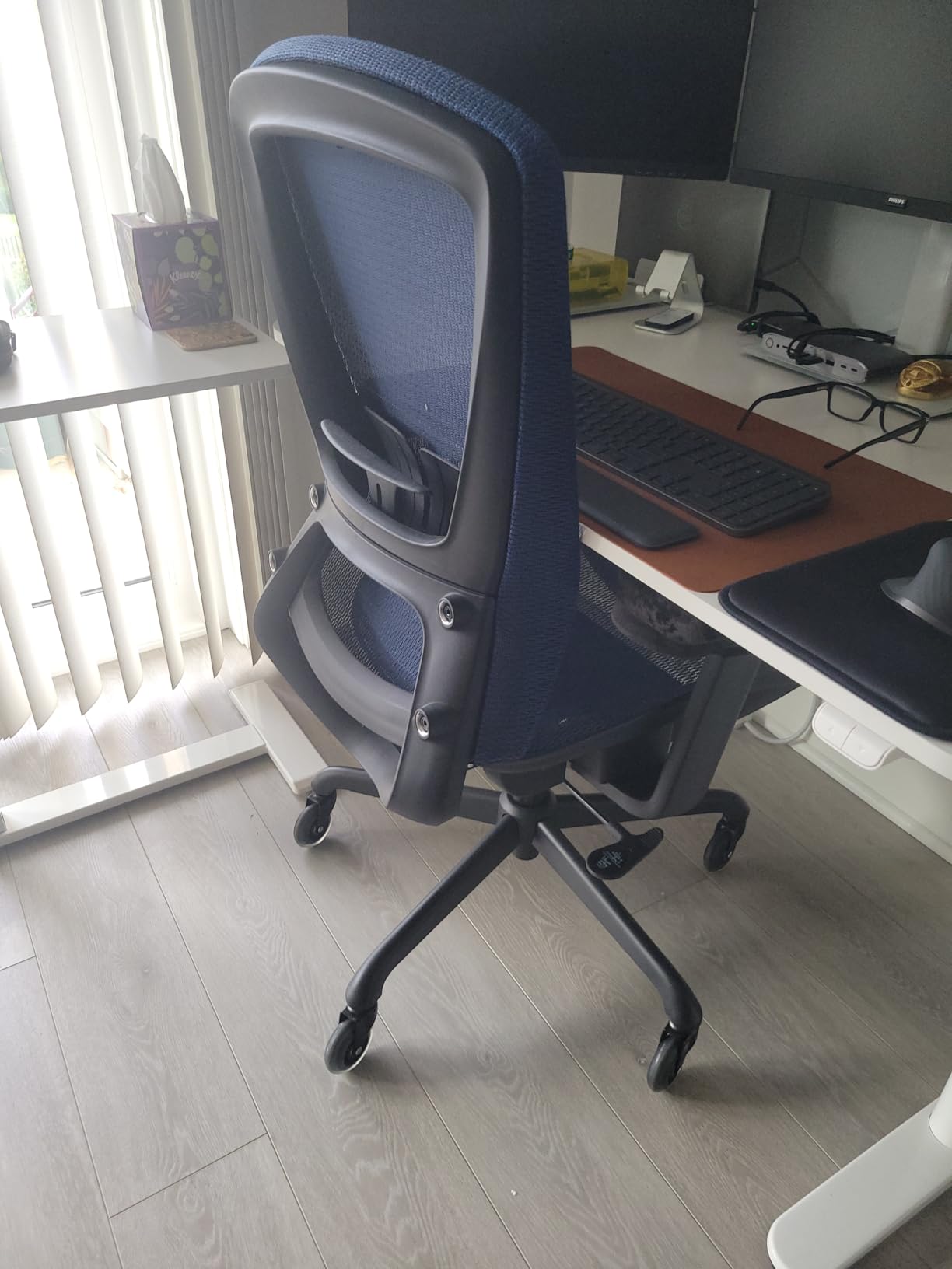 ELABEST Mesh Office Chair,Ergonomic Computer Desk Chair,Sturdy Task Chair- Adjustable Lumbar Support & Armrests,Tilt Function,Comfort Wide Seat,Swivel Home Office Chair (Black) customer photo 1