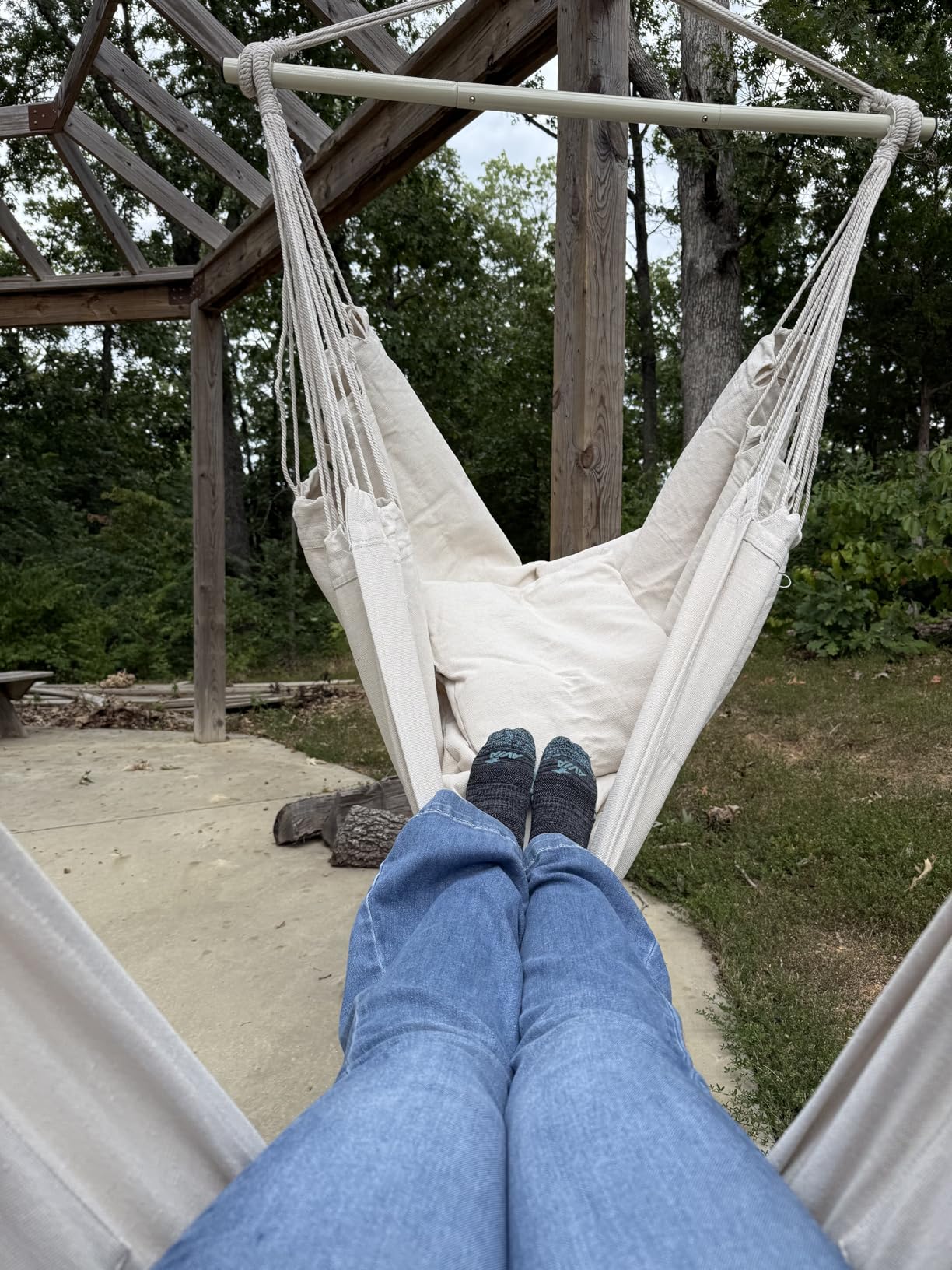 SONGMICS Hammock Chair, Load Capacity 500 lb, Hanging Chair with 2 Cushions, Large Hammock Swing with Chain and Pocket, for Indoor, Outdoor, Living Room, Bedroom, Slate Gray customer photo 2