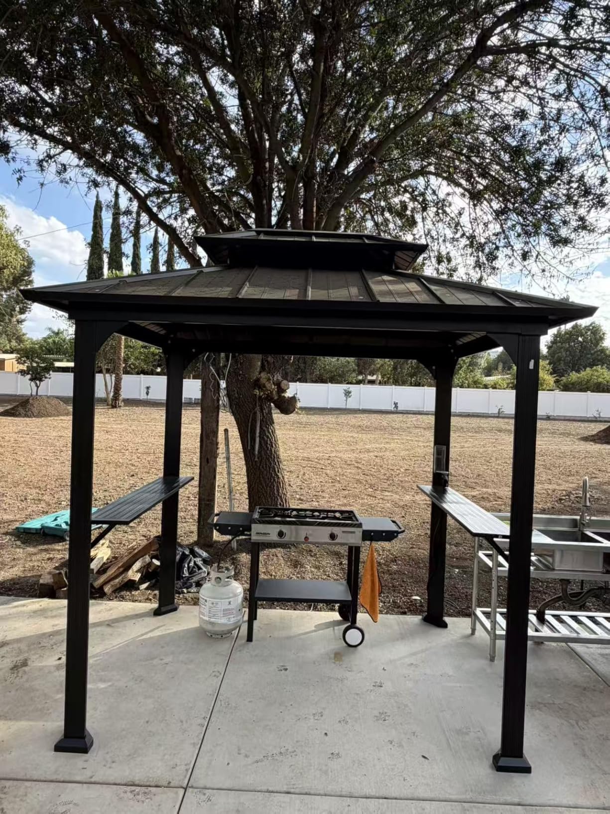 Modern Shade 6' X 8' Grill Gazebo, Aluminum Hardtop BBQ Gazebos with Shelves and Ceiling Hook, Outdoor Grill Gazebo with Galvanized Steel Roof, Extra-Wide Column Design, Grill Canopy for Patio, Black customer photo 1