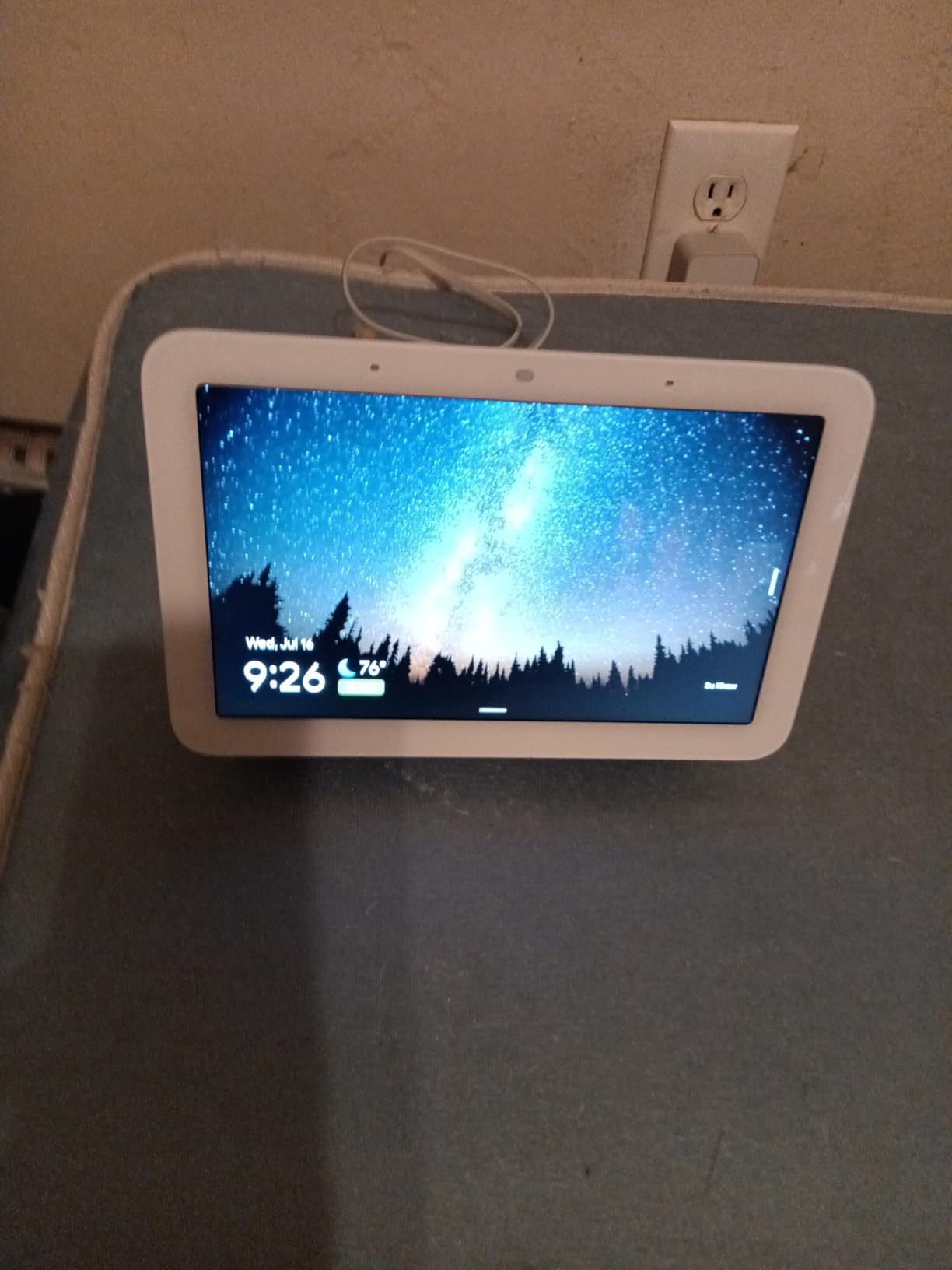Google Nest Hub 7 inch Smart Display with Google Assistant (2nd Gen) - Chalk customer photo 1