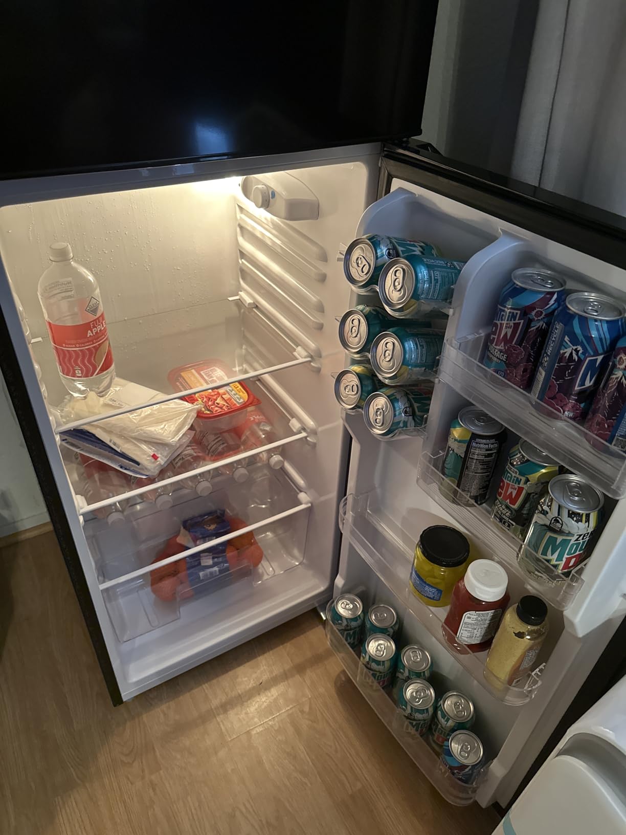 Upstreman 7.7 Cu.Ft. Refrigerator with Freezer, Double Door Fridge, Adjustable Thermostat, Large Capacity, Reversible Door Swing, Refrigerator for Apartment, Office, Dorm, Black（BD75） customer photo 1