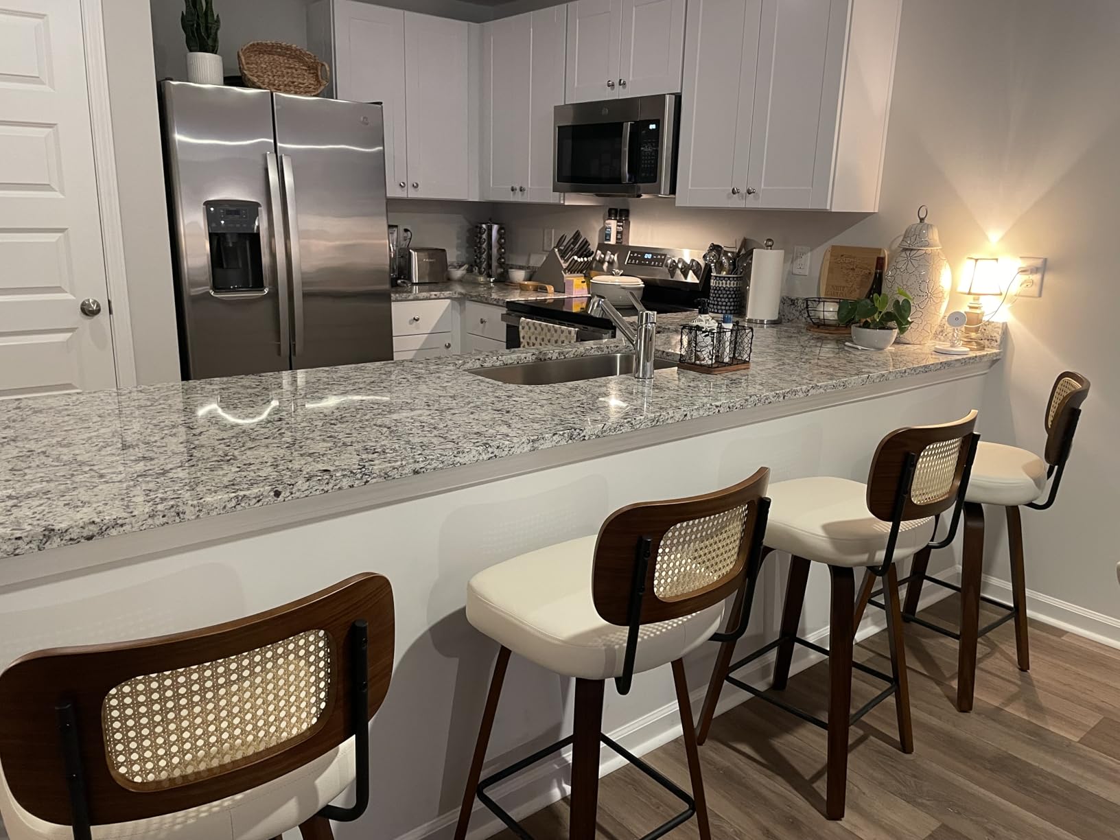 Bekrvio Swivel Counter Height Bar Stools Set of 4, 26