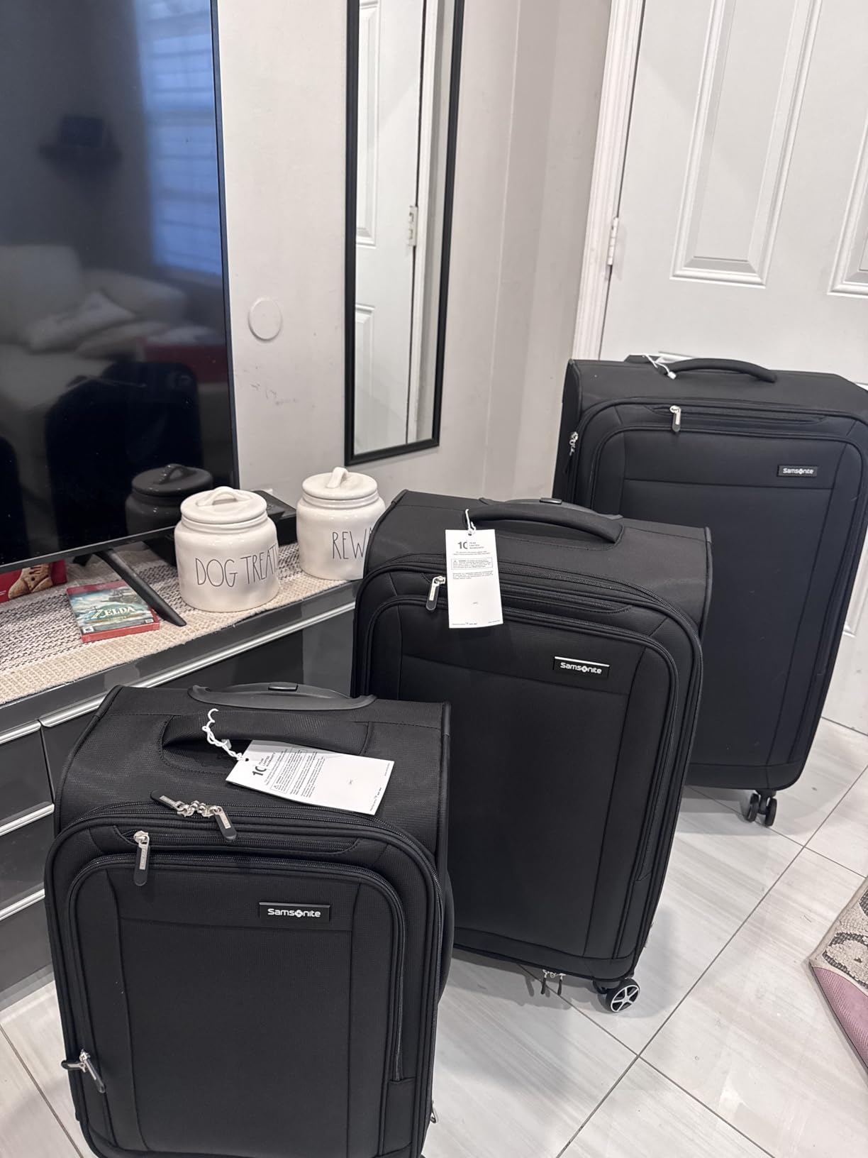 Saire LTE Softside Expandable Luggage with Spinner Wheels, 3-Piece Set (20/25/28), Caribbean Blue customer photo 1
