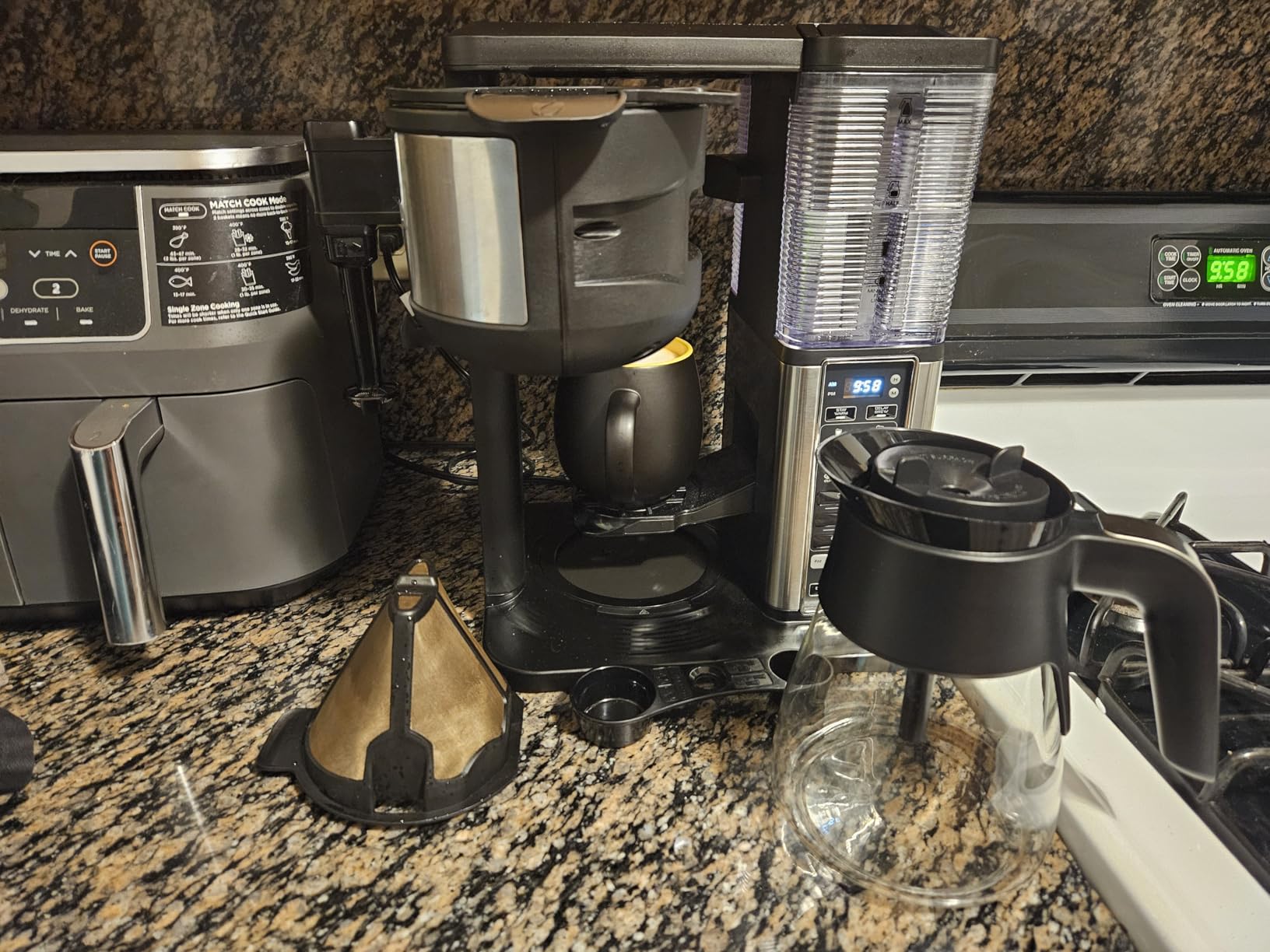 Ninja Hot & Iced XL Coffee Maker with Rapid Cold Brew, Black, CM371 customer photo 1
