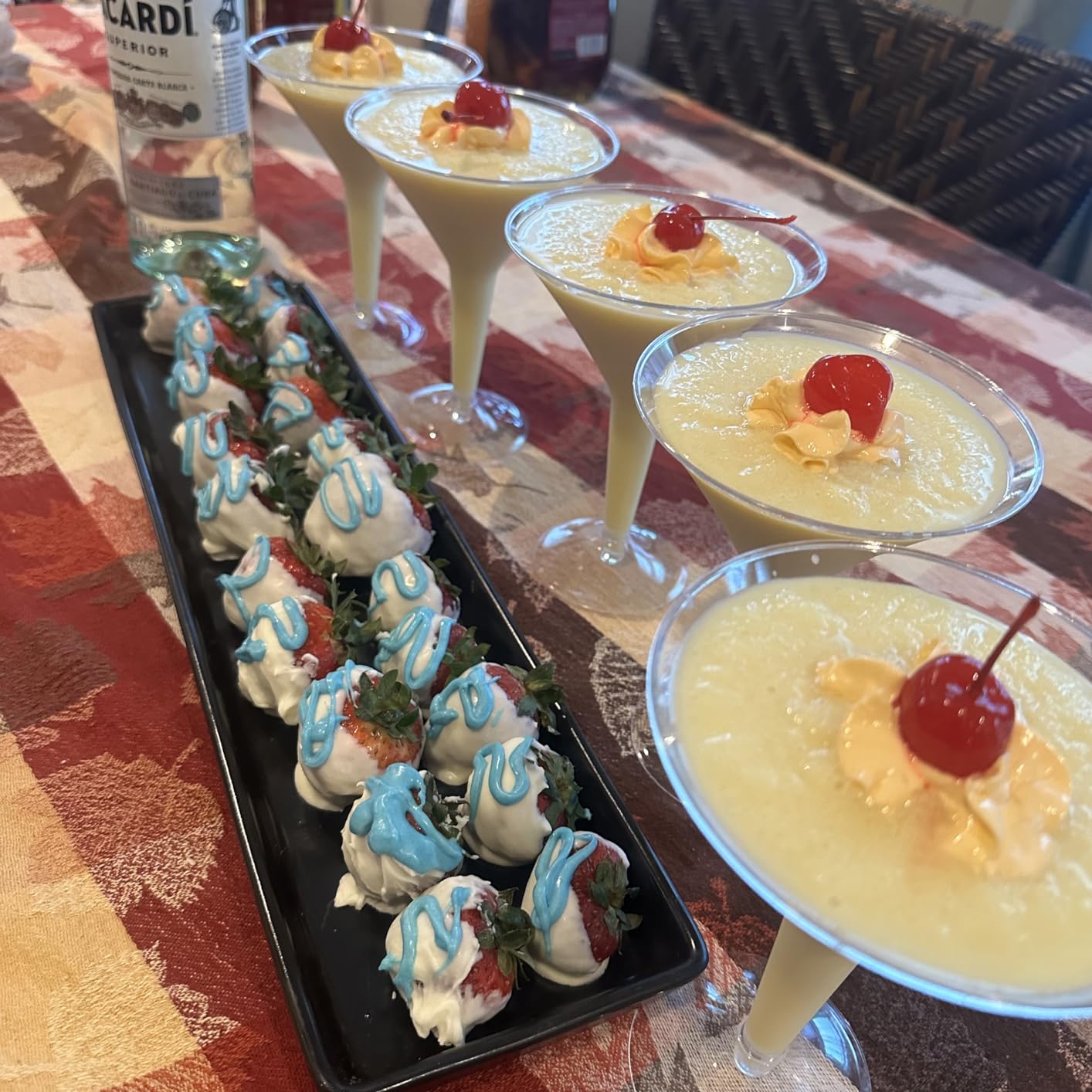 Nostalgia Frozen Drink Maker and Margarita Machine for Home - 32-Ounce Slushy Maker with Stainless Steel Flow Spout - Easy to Clean and Double Insulated - Retro Red customer photo 2