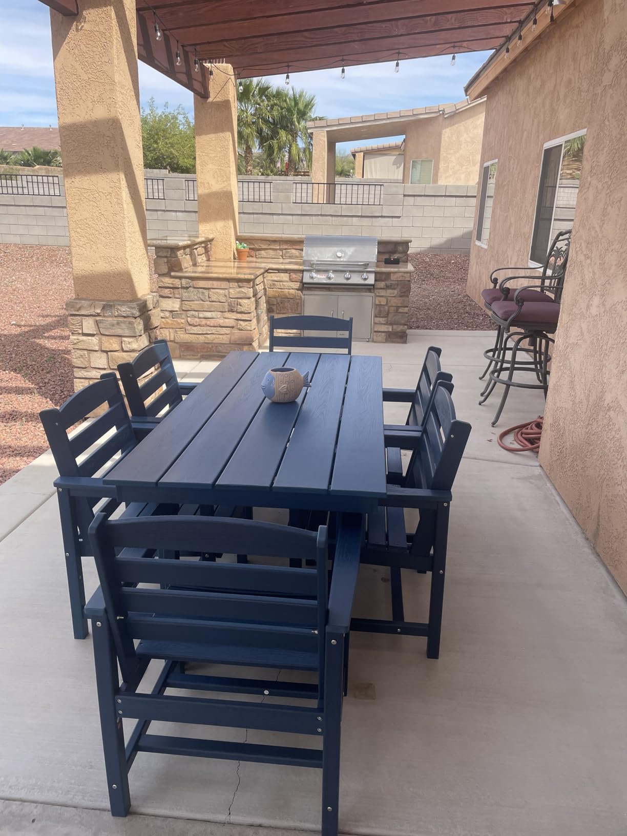 SERWALL Outdoor HDPE Dining Table Set, 7-Piece Outdoor Dining Table Sets with Umbrella Hole Cut-Out Table and 6 Chairs, Gray customer photo 1