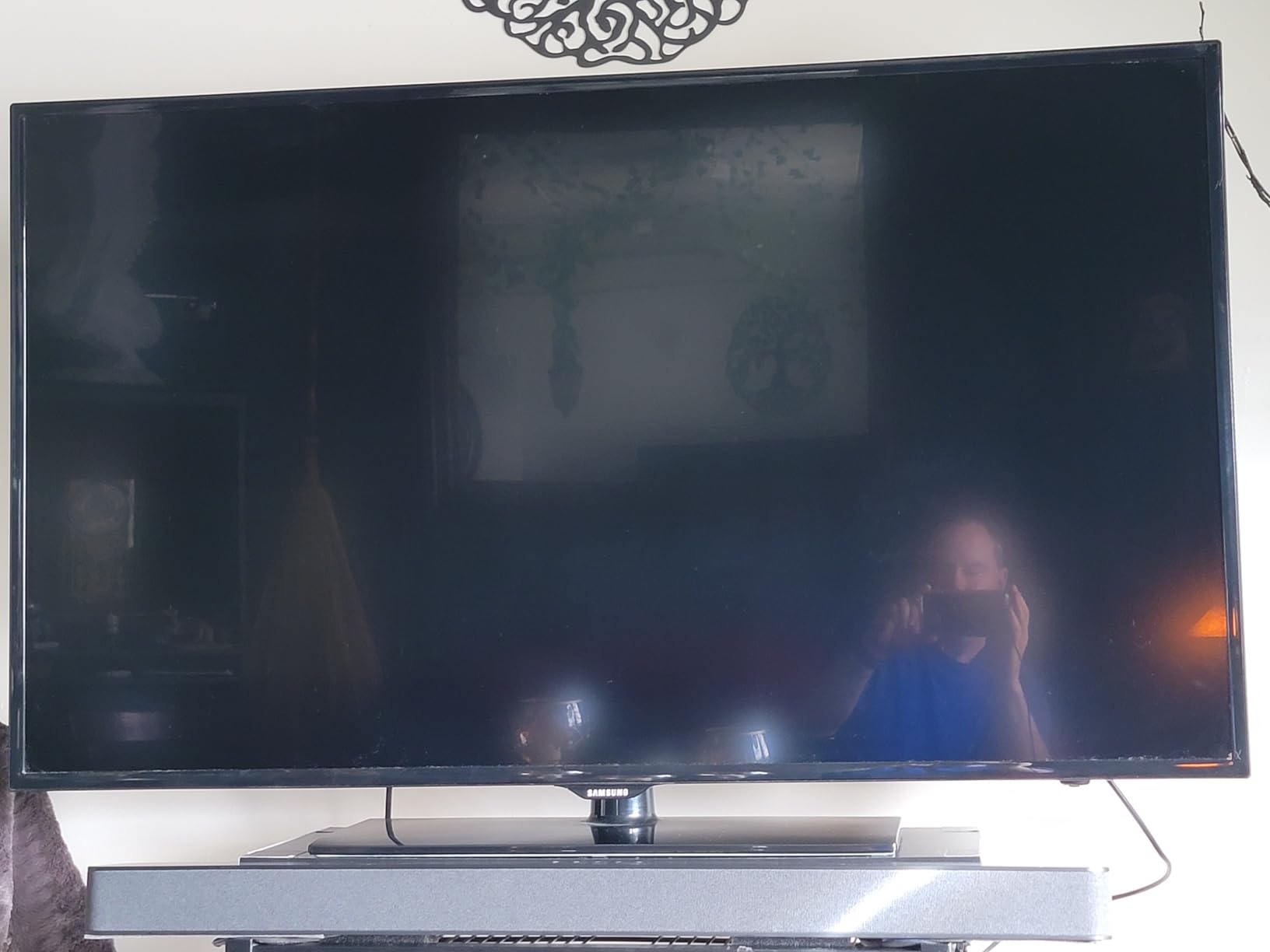 Fire TV Soundbar Plus (newest model) with built-in subwoofer, 3.1 channel, Dolby Atmos, clear dialogue customer photo 1