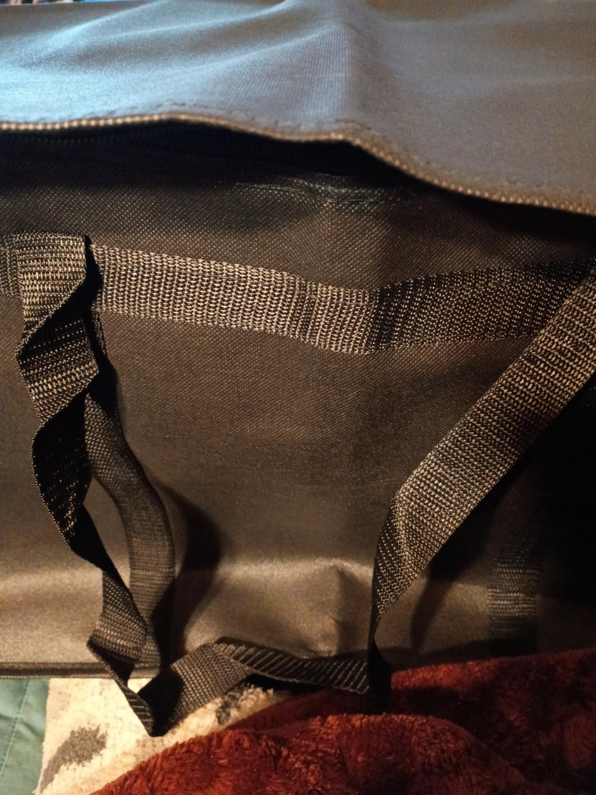 Sterno Delivery Leak Proof Insulated Bag, Hot and Cold Container for Catering and Food Transport, Durable Red Cloth Exterior with Tear-Resistant Vinyl Liner, 15