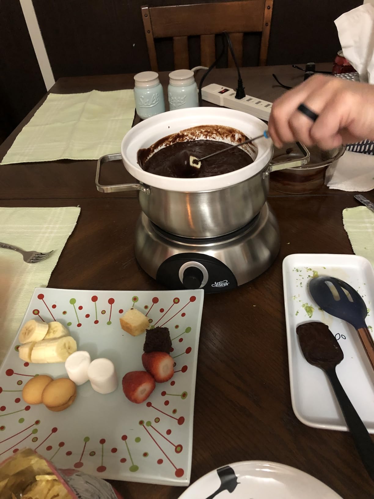 Artestia 3-in-1 Electric Fondue Pot 2.6QT - Chocolate, Cheese & Meat Hot Pot, 1500W High-Power with Removable Stainless Steel & Ceramic Bowls, Perfect for Parties, Family Dinners & Gifts customer photo 1