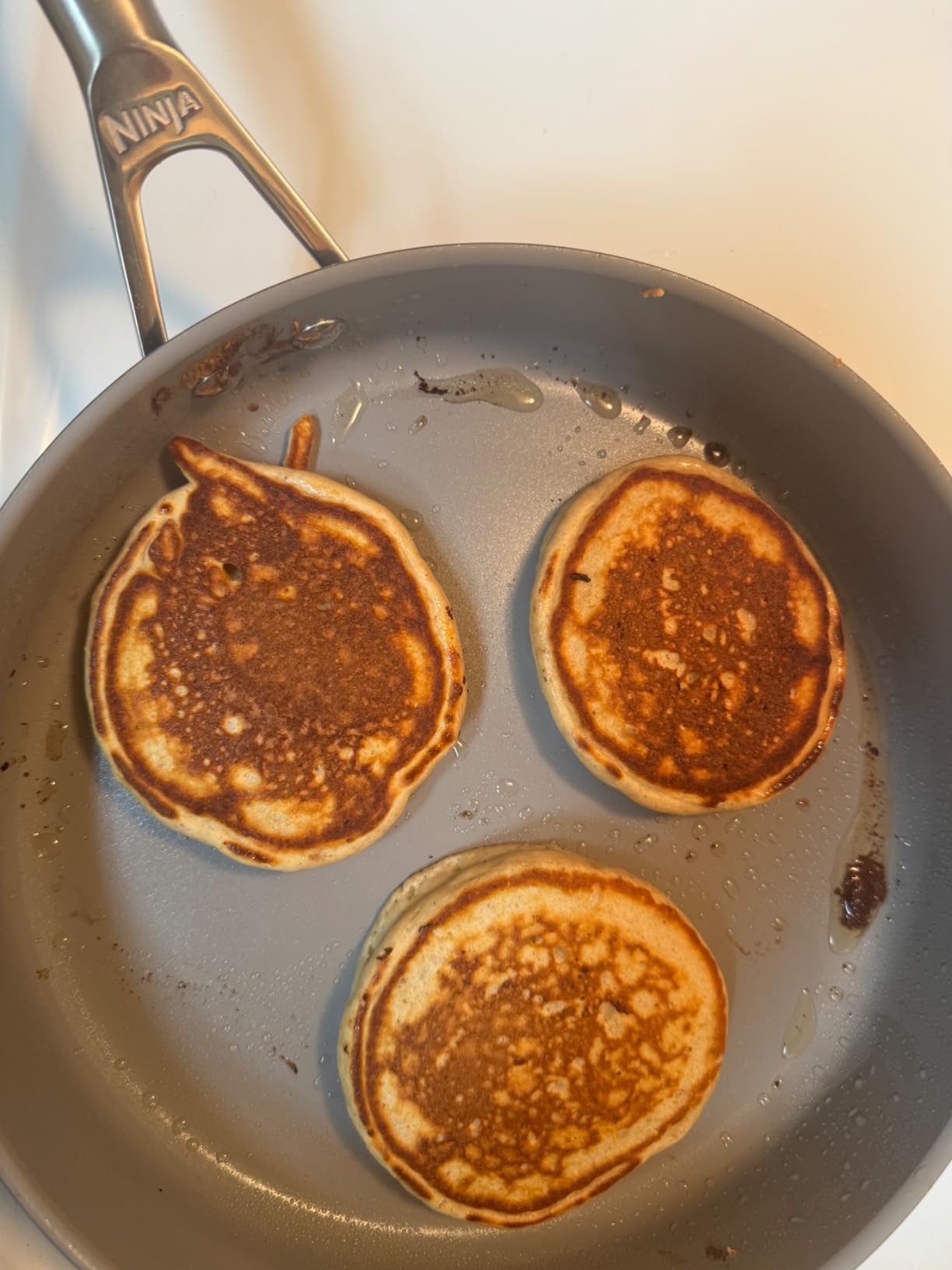 Ninja Ceramic Pro 10Piece Cookware Set, NonStick Pots & Pans Set with Glass Lids, Nontoxic, PTFE Free, Ceramic Coated, Stove to Oven Safe, All Stovetop & Induction Compatible, Midnight Blue customer photo 2