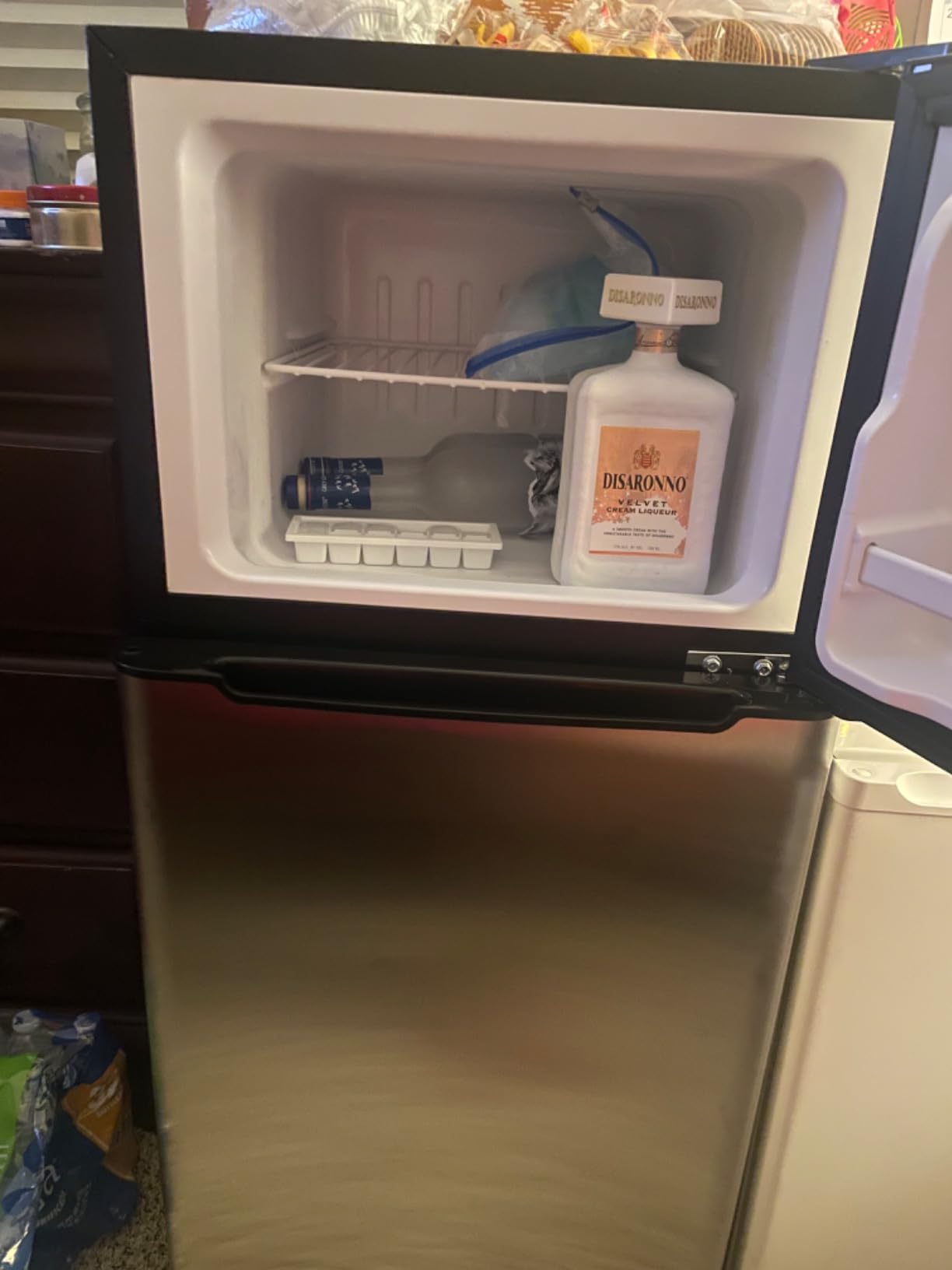 Frigidaire, 2 Door Apartment Size Refrigerator with Freezer, 7.5 cu ft, Adjustable Spill-Proof Shelves, Crisper Bins, Platinum Silver, Garage Ready customer photo 2