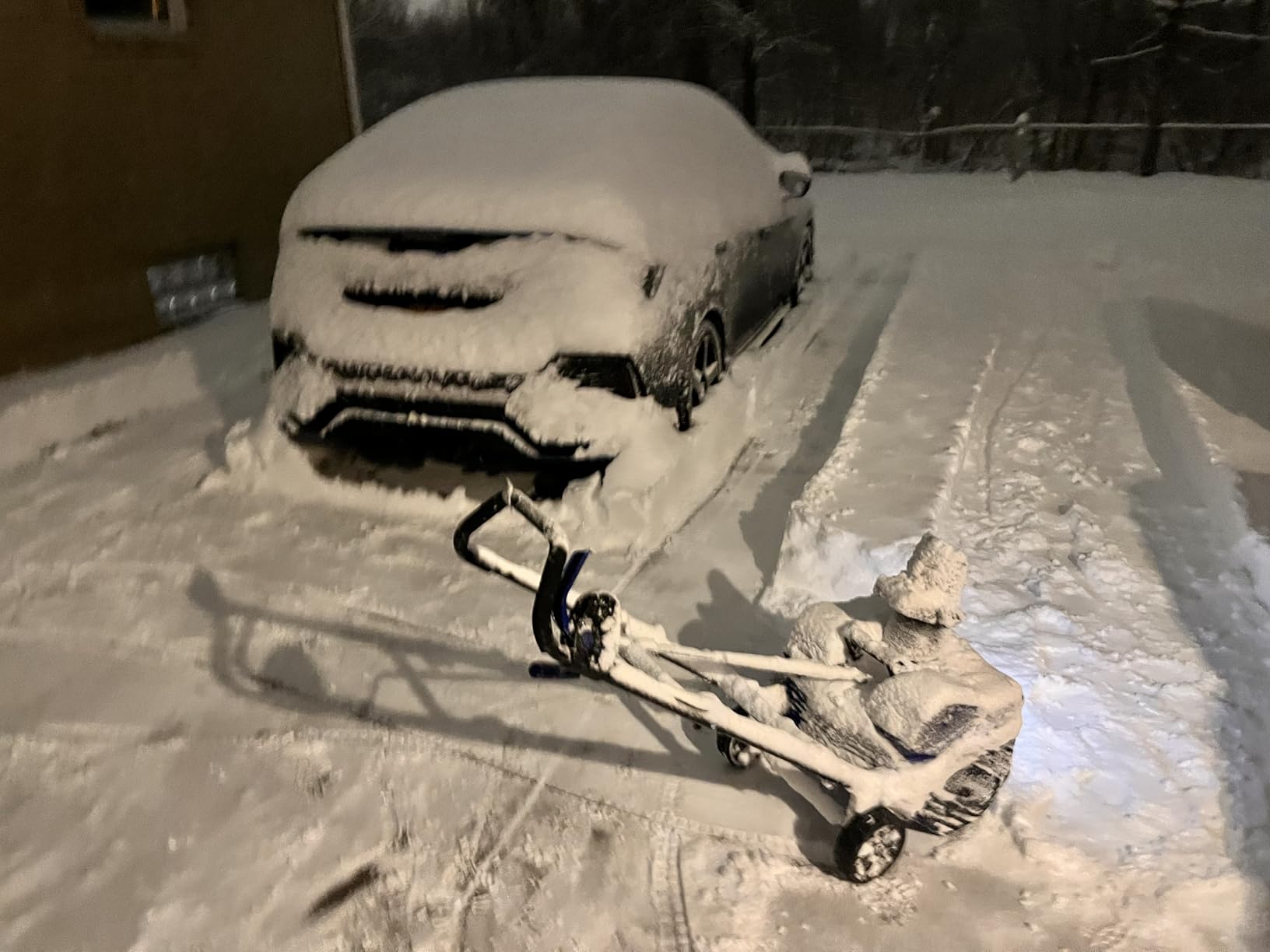 Snow Joe WSnow22 48V Cordless Snow Blower 22 Inch Kit, Steel Auger, LED Lights, 1600W Brushless Motor, 25ft Throwing Distance, Plows 840lbs/min customer photo 2