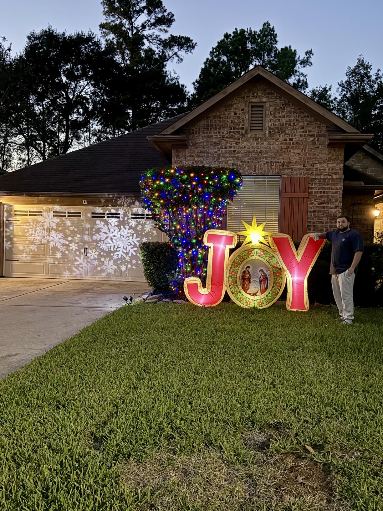 Outdoor Christmas Decorations Christmas Double Head Snowflake Projector Lights,Christmas Projector Lights IP65 Waterproof Adjustable Christmas Decorations Indoor for Patio Wall Window customer photo 2