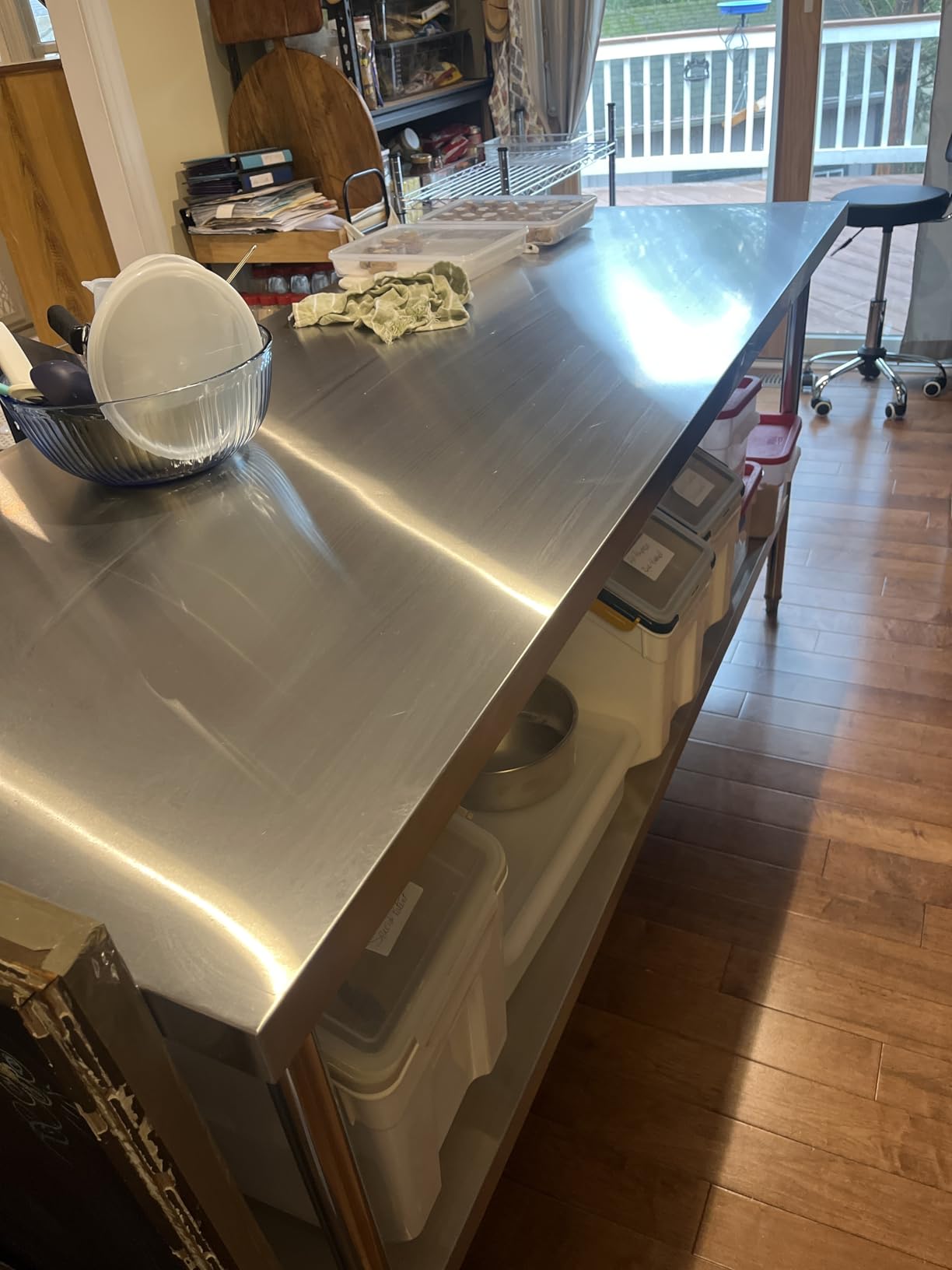 VEVOR Stainless Steel Prep Table, 30 x 72 x 34 Inch, 920 lbs Load Capacity, Heavy Duty Metal Worktable with 3 Adjustable Height Levels, Commercial Workstation for Kitchen Garage Restaurant Backyard customer photo 1