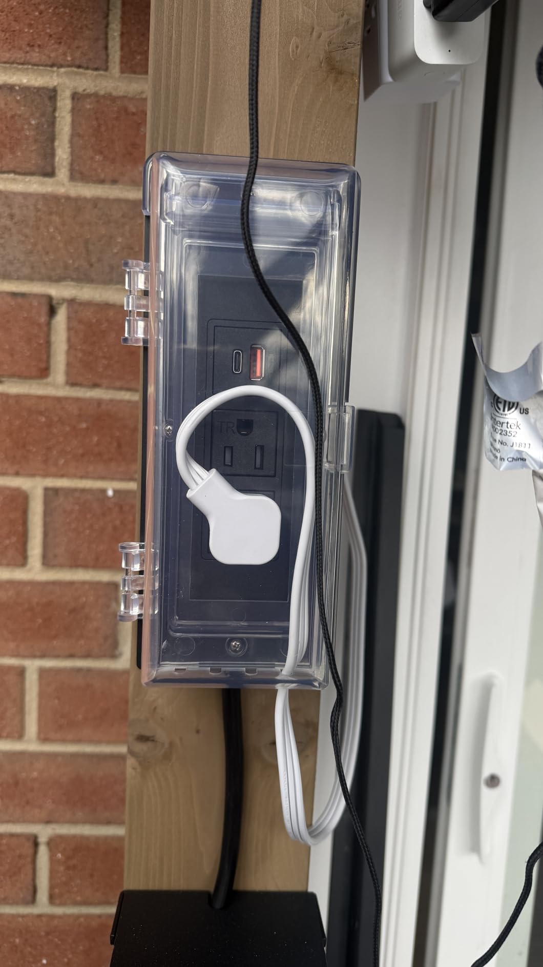 Modern Shade Grill Gazebo 6' X 8', Cedar Wood Gazebo with Shelves and Paper Towel Holder, Outdoor Bar with Galvanized Steel Roof, USB and USB-C Charging Ports, Outdoor Patio Bars for Backyard customer photo 1