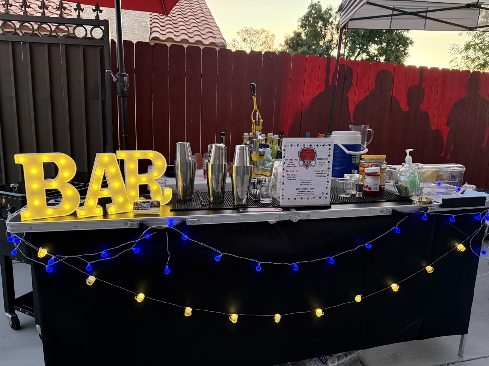 REDCAMP Portable Bar Table, Pop Up Folding Mobile Bar Bartender Table with Carry Bag for Events, Party, Camping, Tradeshow, Exhibition, Easy Setup, Black, 82