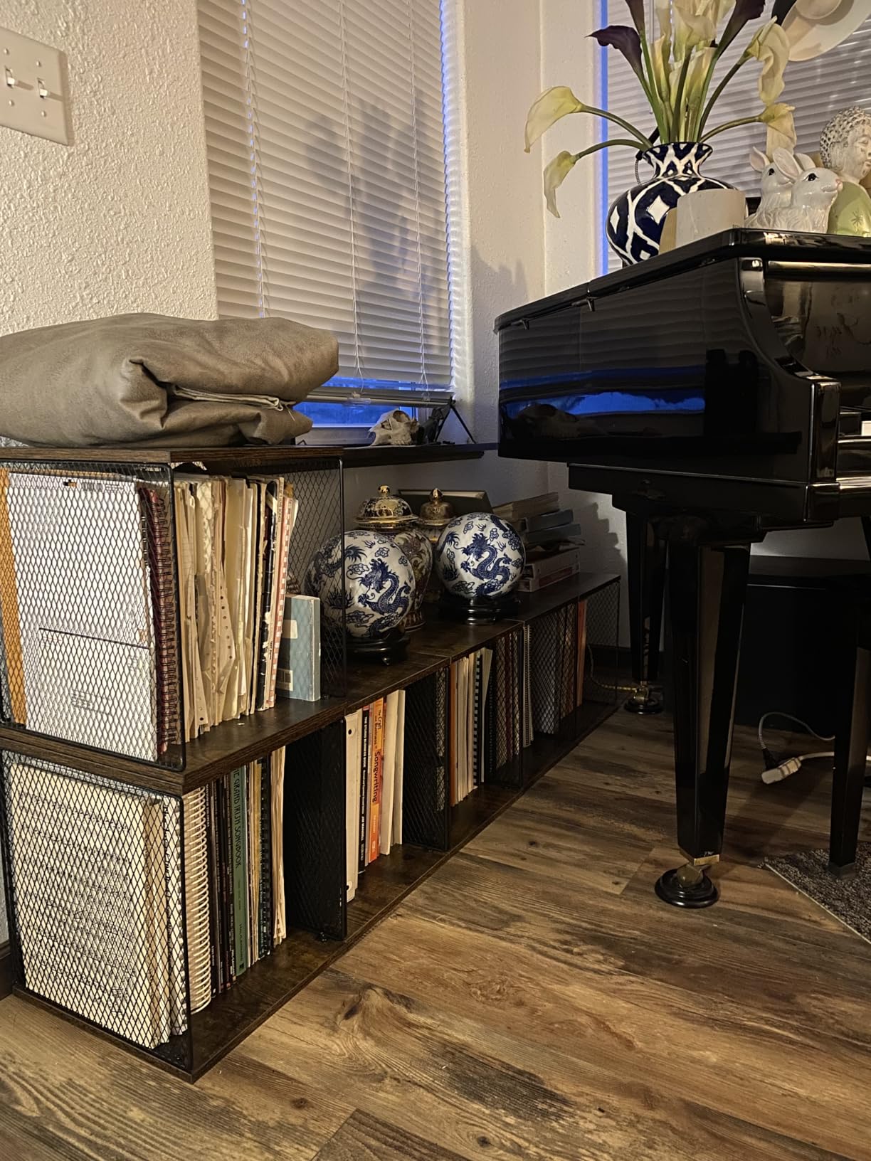 3 Cube Vinyl Record Storage DIY Stackable 120-150 Records Visualize Album Storage Record Storage Crate customer photo 1