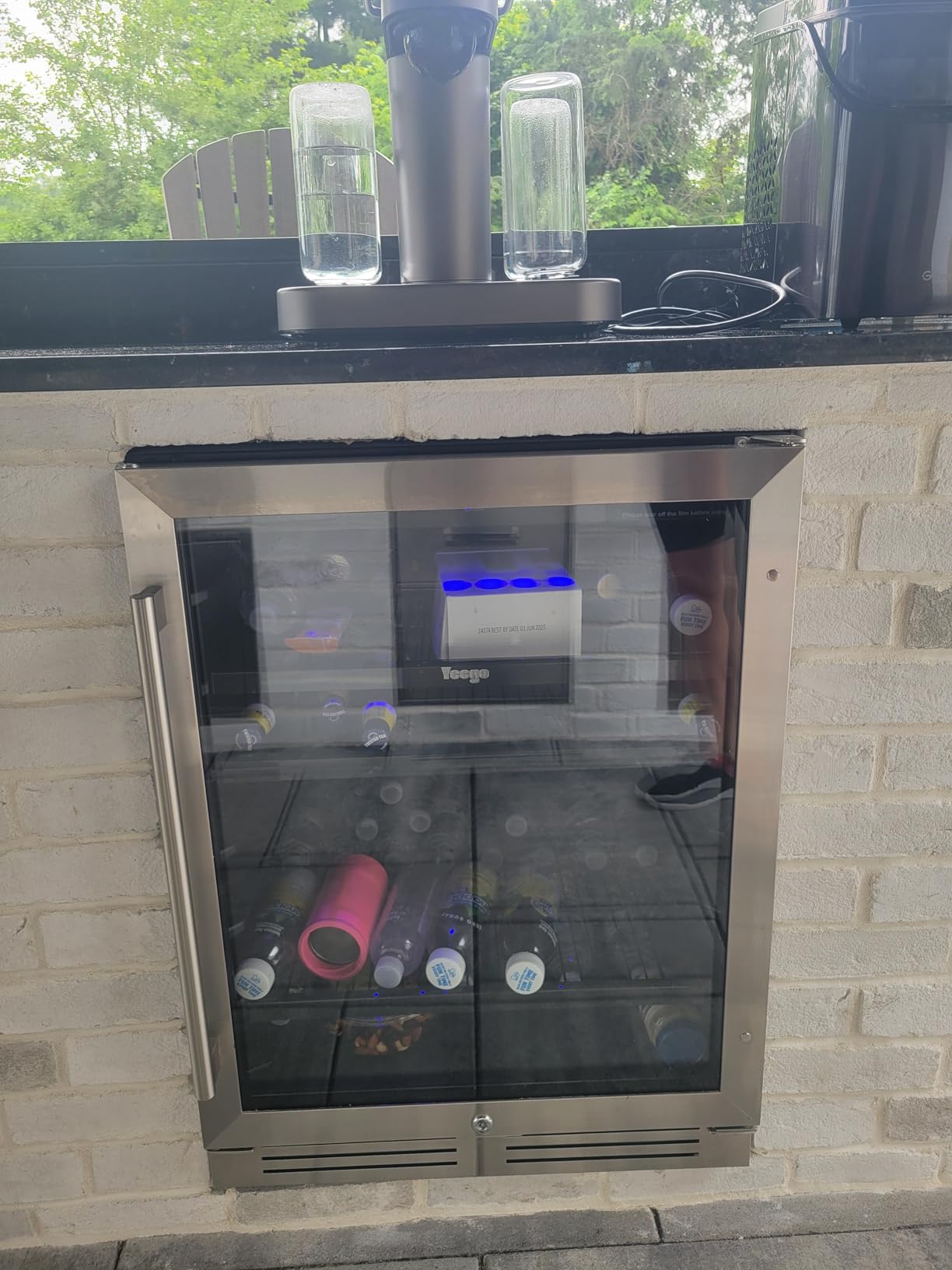 Yeego Beverage Refrigerator Cooler - 24 inch 180 Cans Mini Fridge with Glass Door, 34-54 ℉ Under Counter Refrigerator Built-in for Wine Beer Soda for Bar Bedroom Office(Left-Hinged) customer photo 2