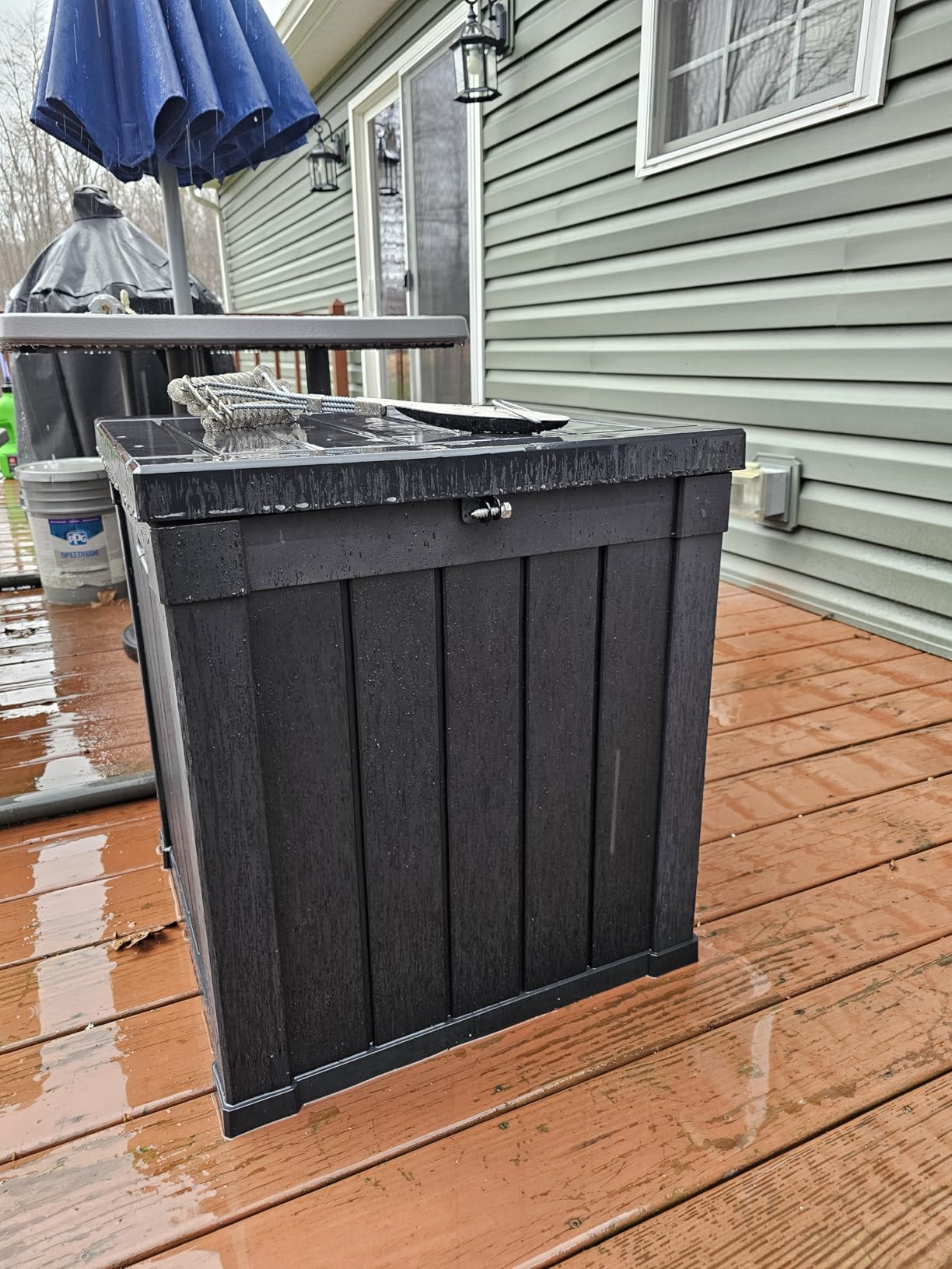 YITAHOME 120 Gallon Resin Deck Box, Weather Resistant Outdoor Storage Box for Patio Cushions, Garden Tools, Pool Supplies, Lockable, Easy Assembly, Extra Seat or Table (Light Brown) customer photo 1