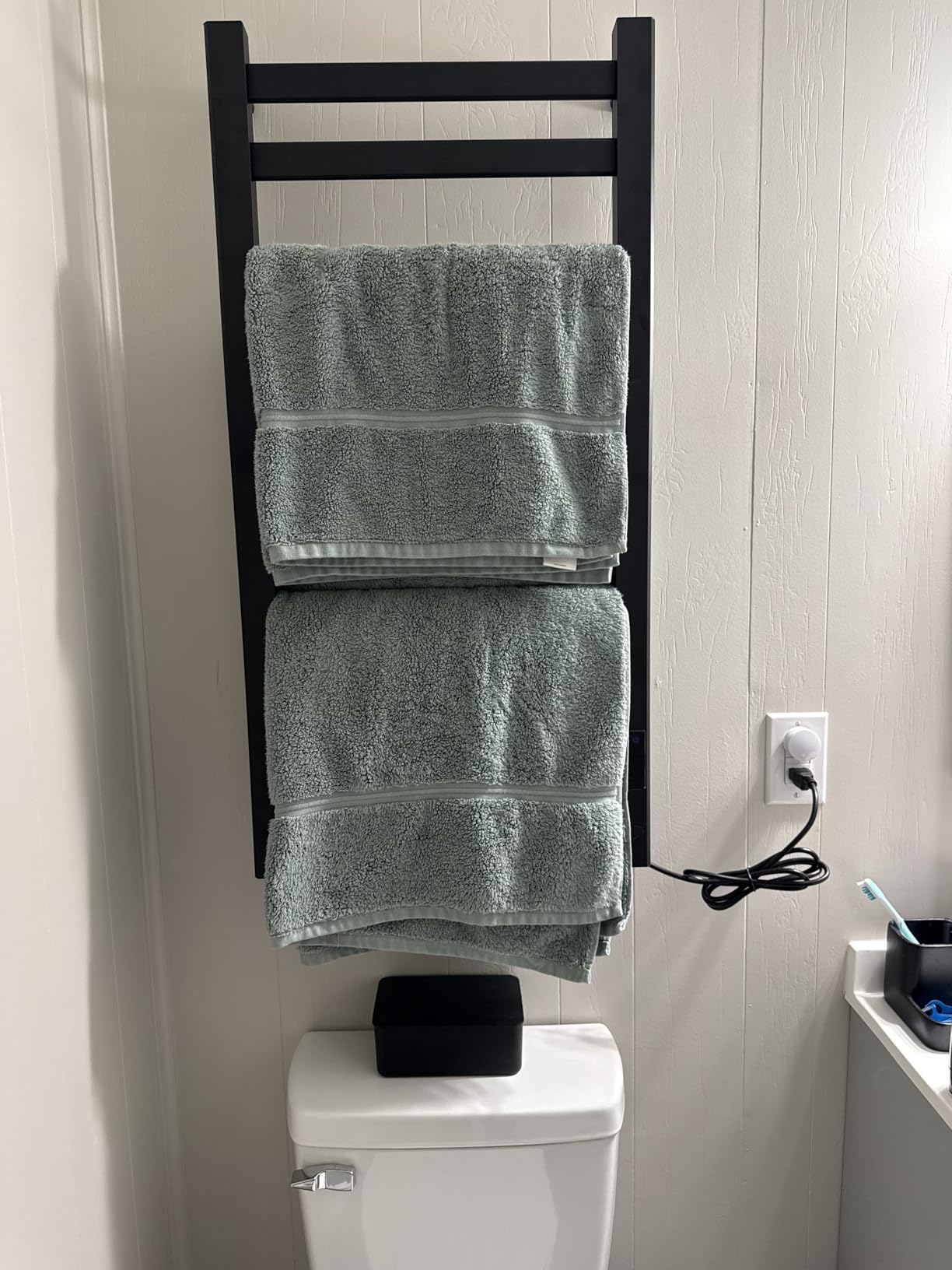 Heated Towel Rack for Bathroom Towel Warmer Racks Wall Mounted with Shelf,Timer & Temperature Multi-Level Adjustments with 10 Bars for Bathroom Shower Hot Tub(Black) customer photo 1