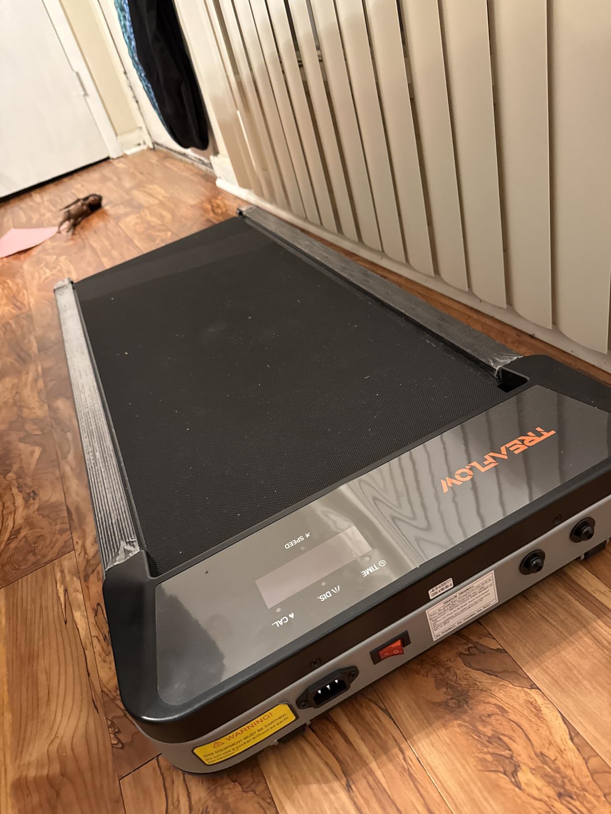 TREAFLOW Walking Pad, Treadmill with Incline for Home Office, 2.5HP Portable Under Desk Treadmill with 265 Lbs Capacity, Remote Control, LED Display customer photo 1